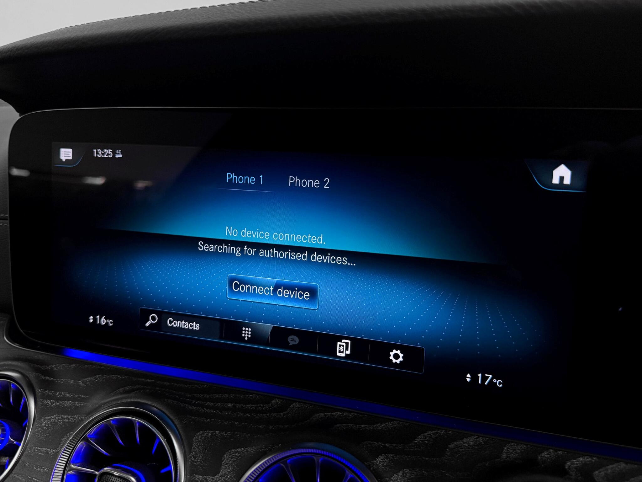 Mercedes-Benz E-Class view 42
