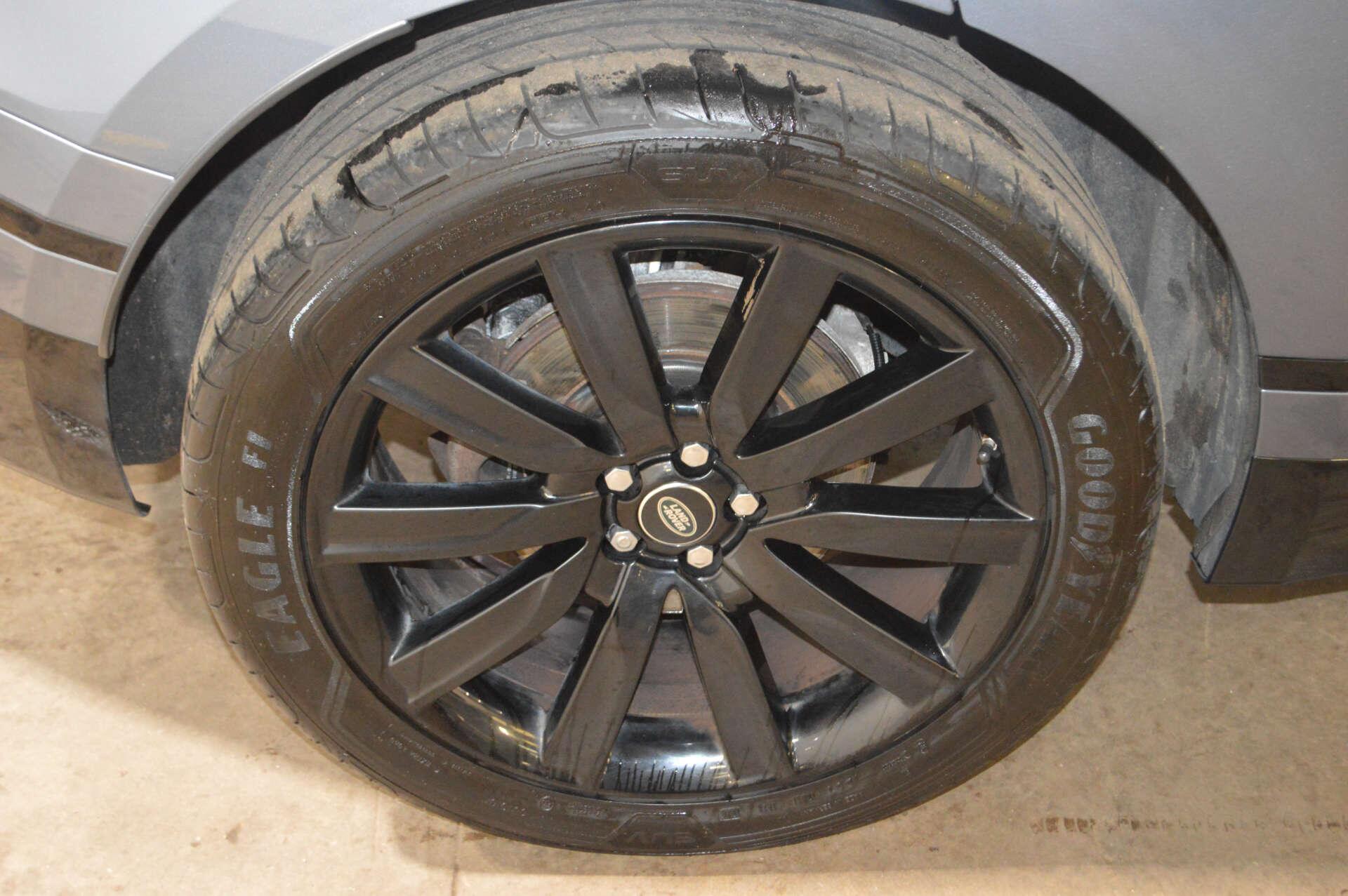 Land Rover Range Rover Velar view 57