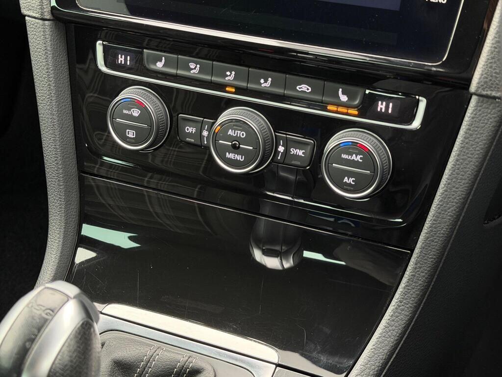 Volkswagen Golf view 36