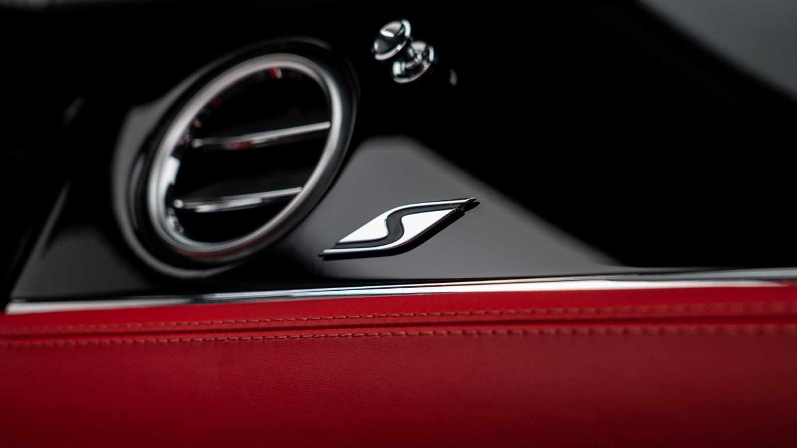 Bentley Continental view 34