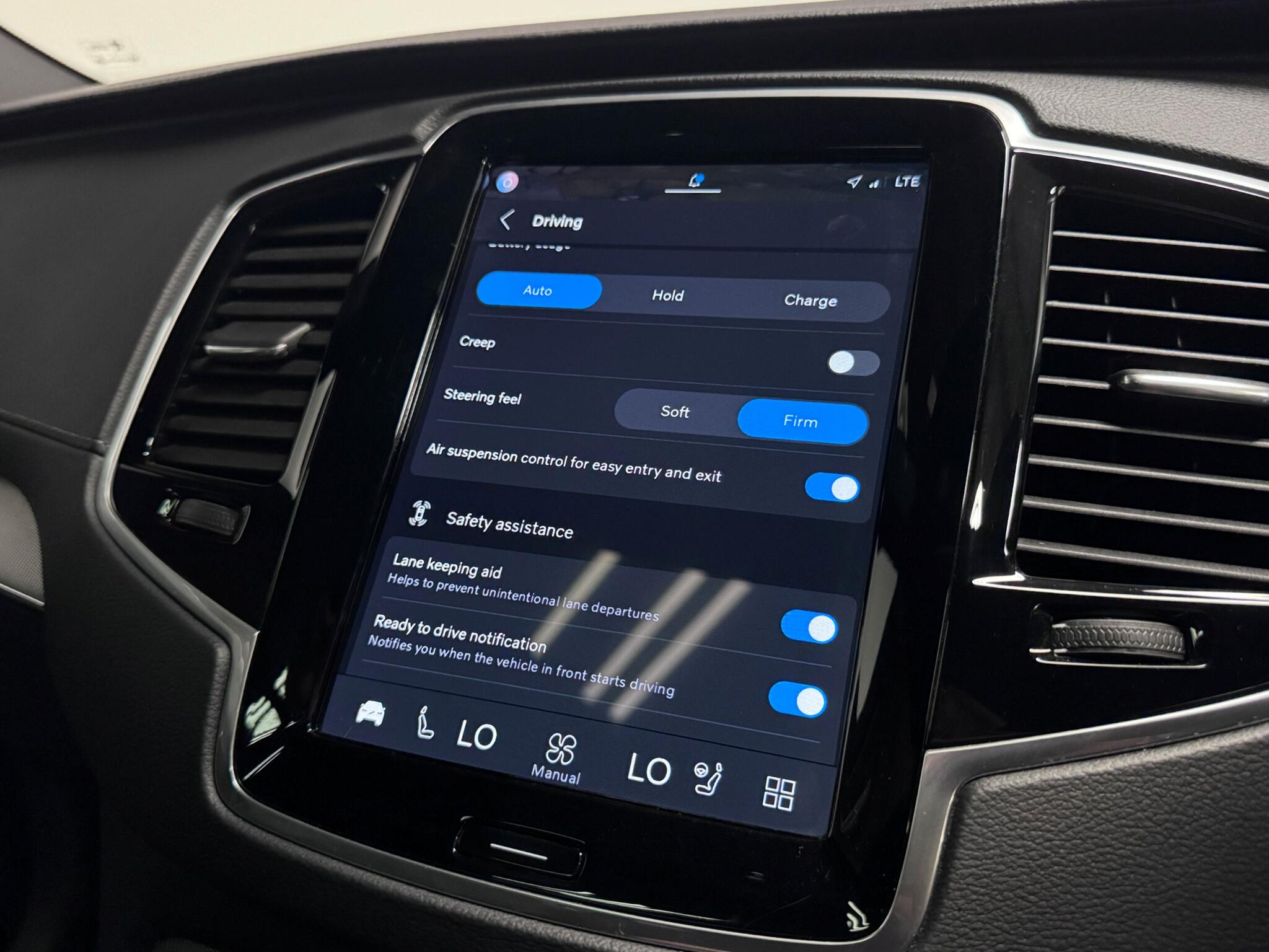 Volvo XC90 view 52