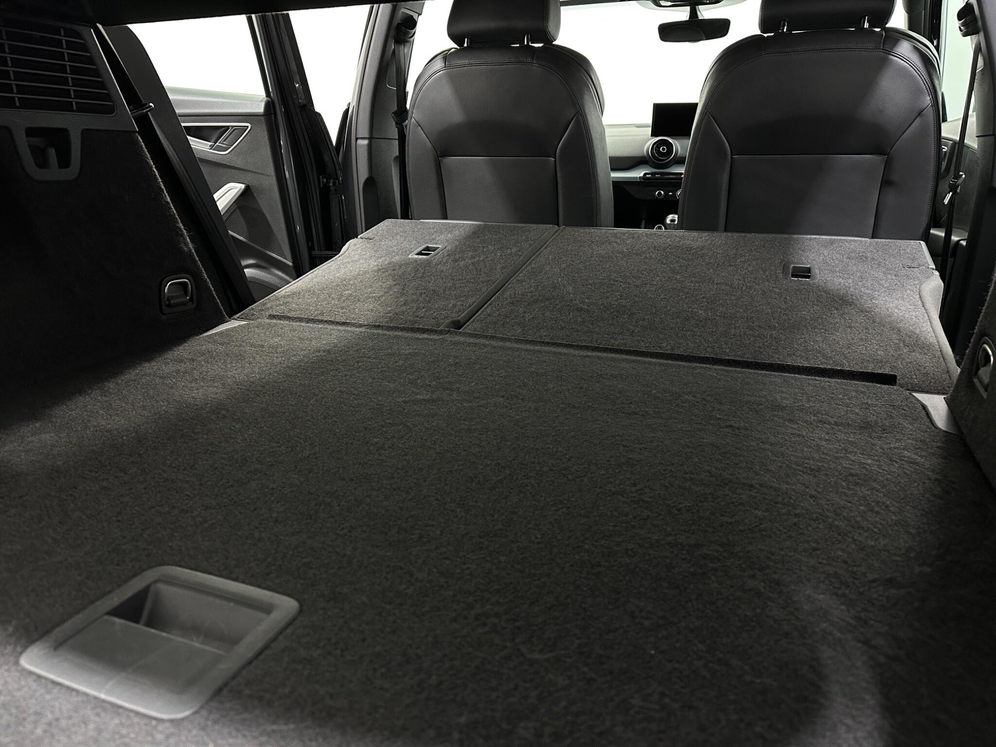 Audi Q2 view 45