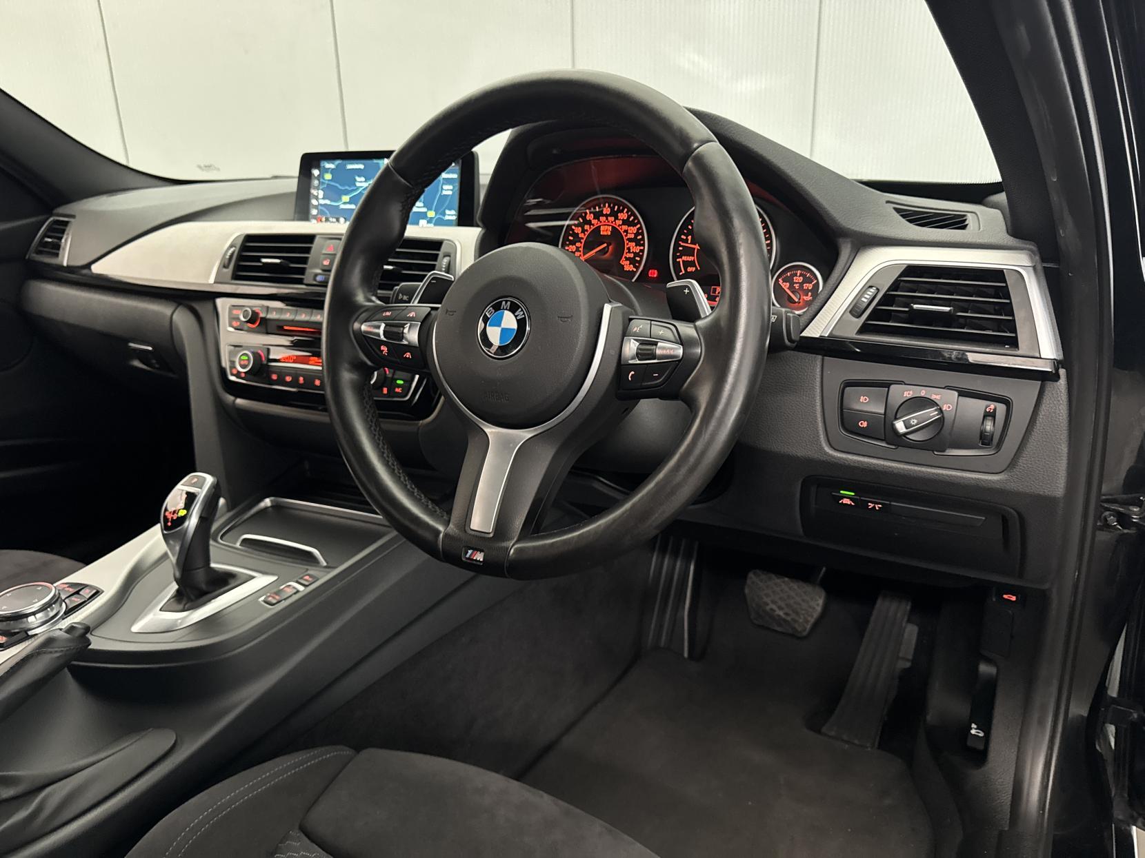 BMW 3 Series view 58