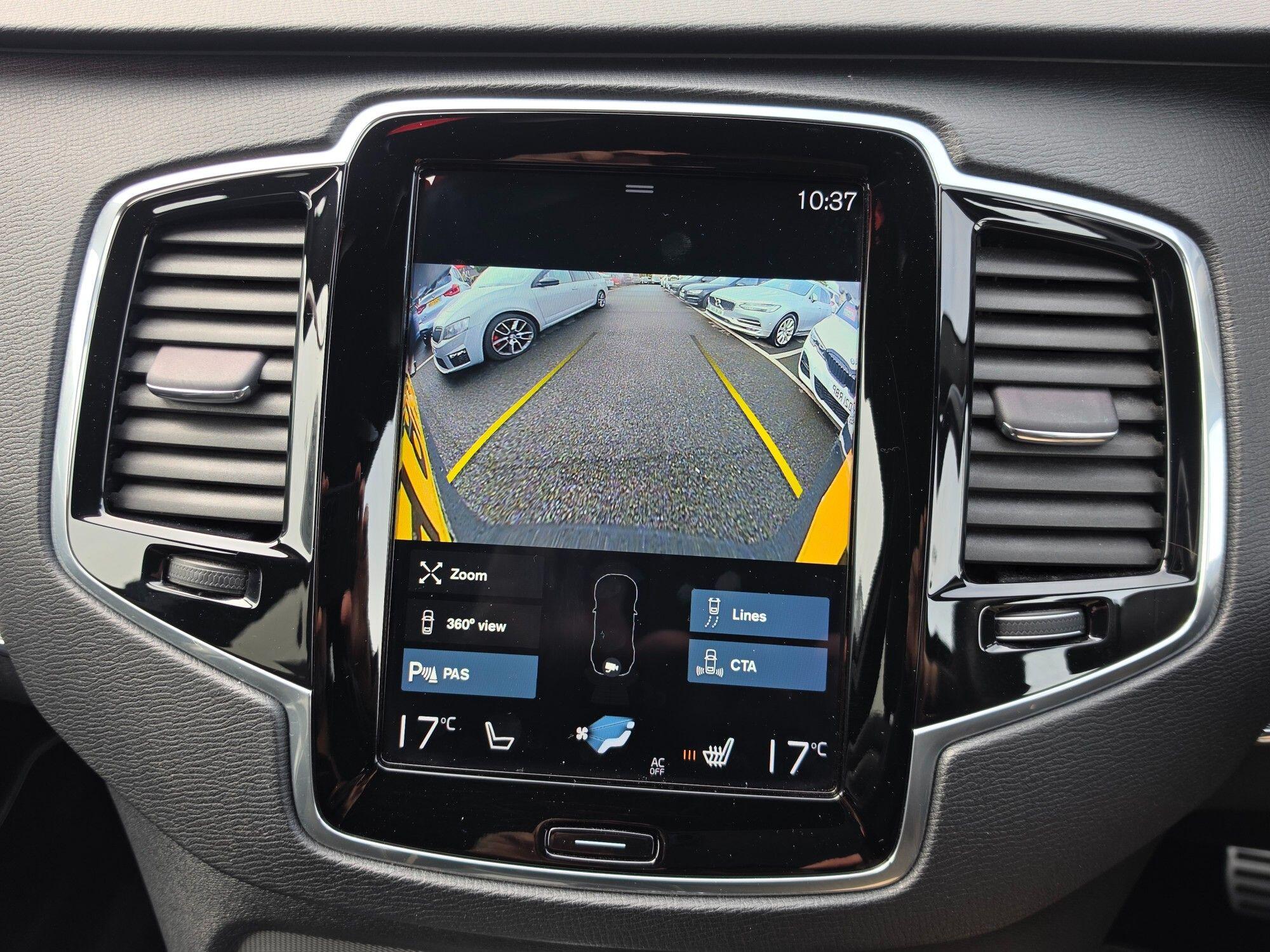 Volvo XC90 view 120