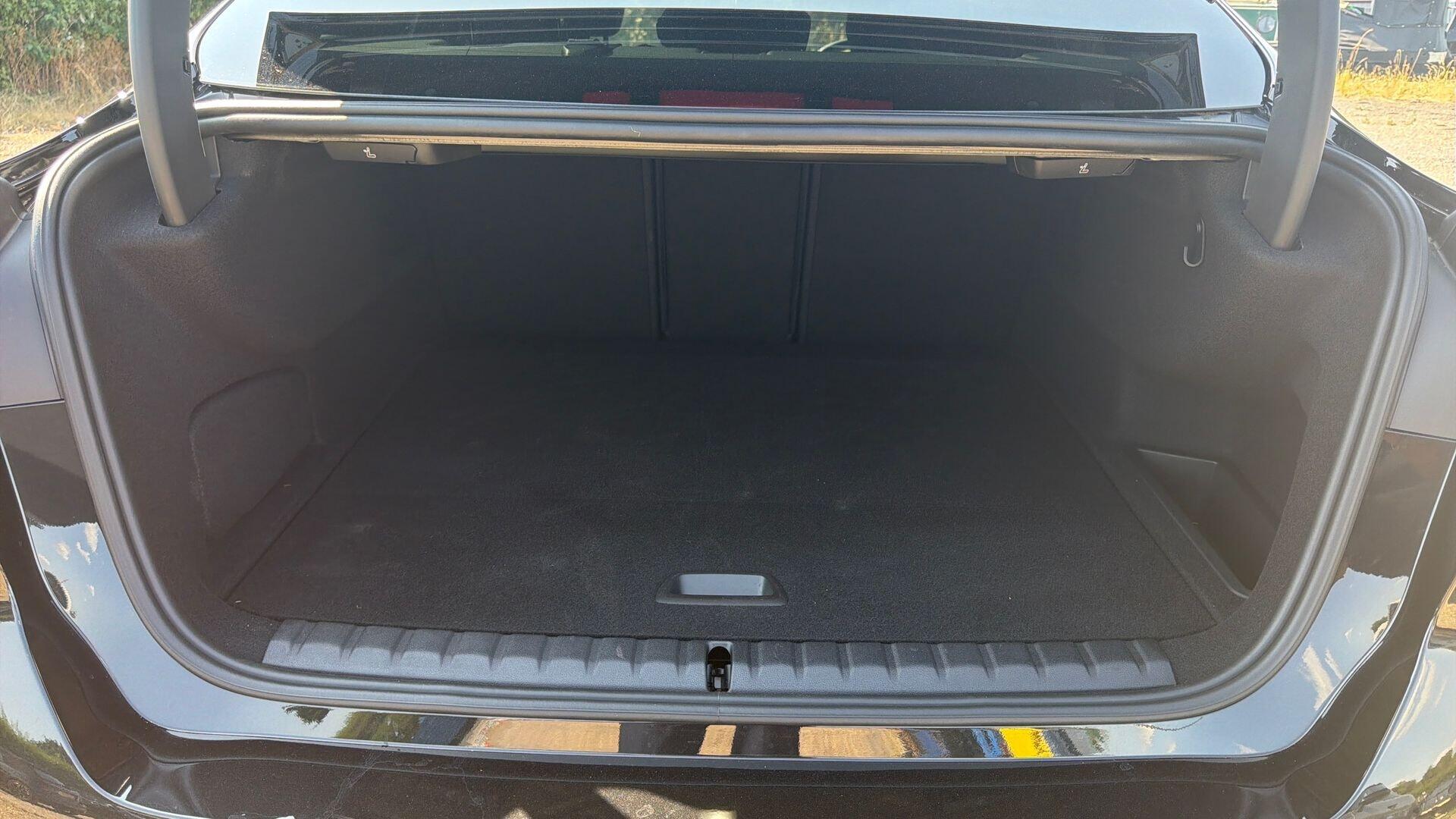 BMW 2 Series view 13