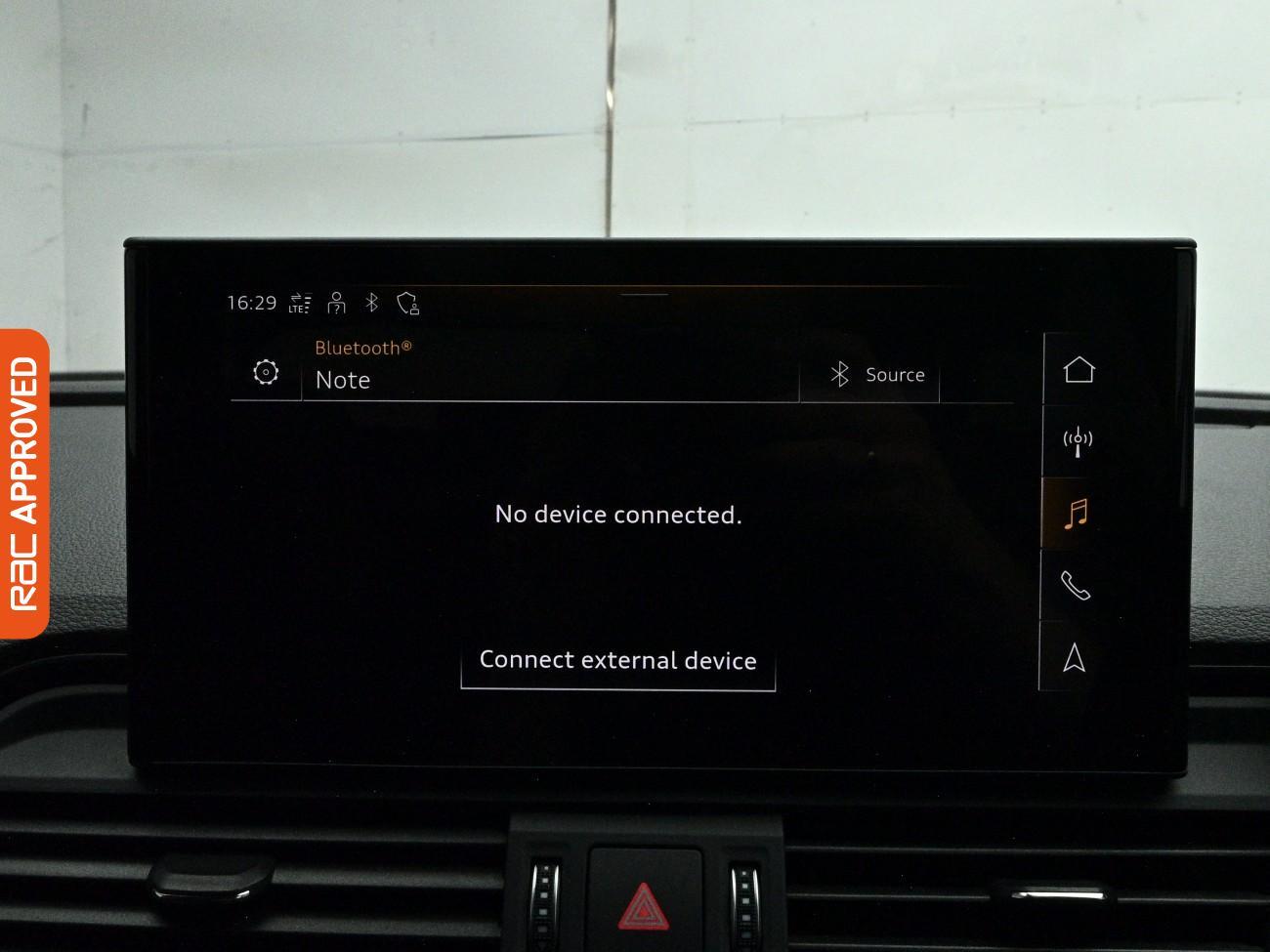 Audi Q5 view 23