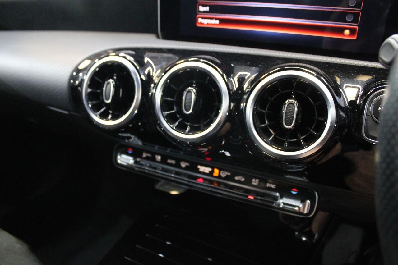 Mercedes-Benz A-Class view 25