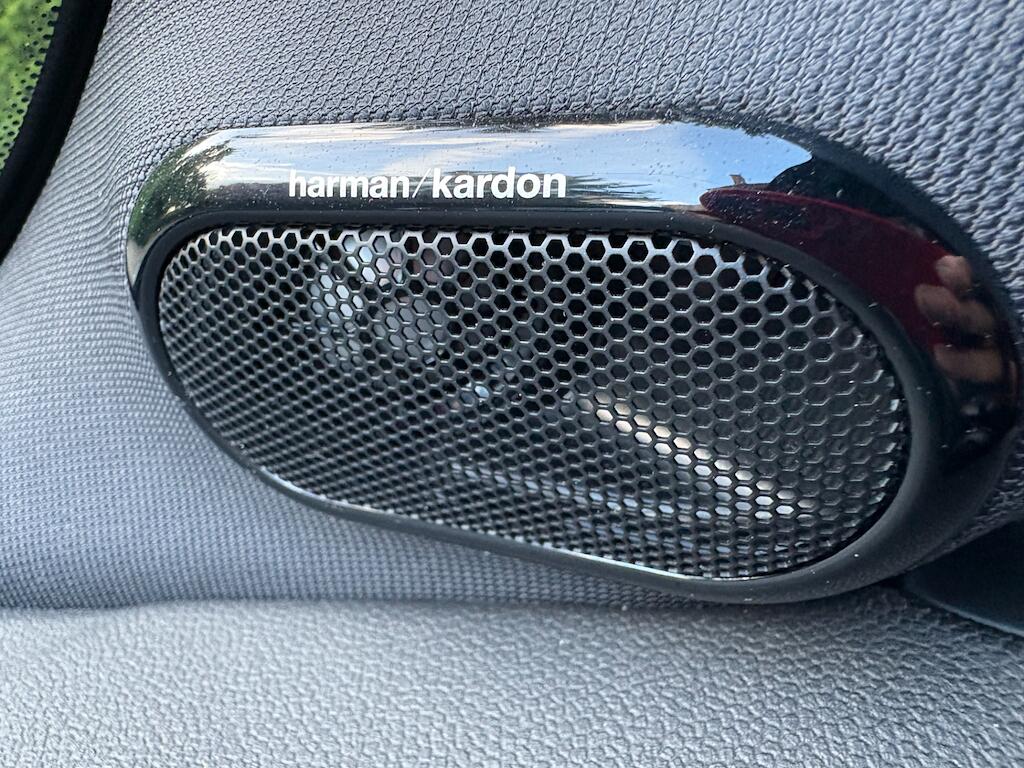 Mini Hatch view 36