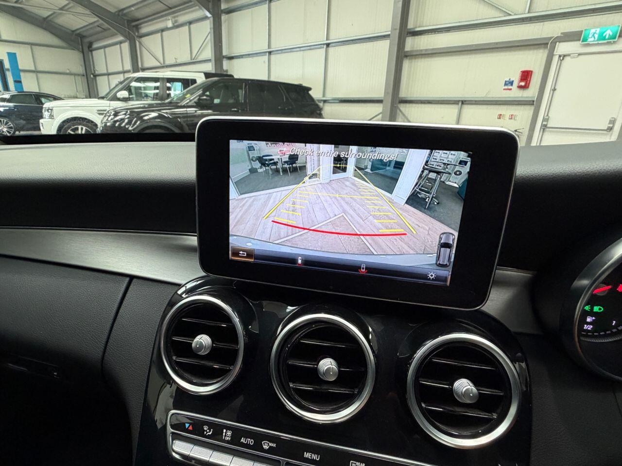 Mercedes-Benz C Class view 28