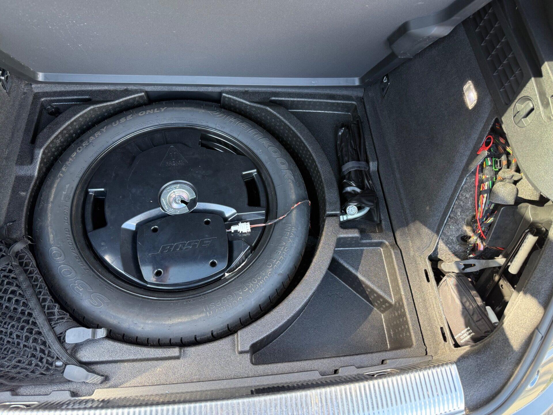 Audi Q3 view 45