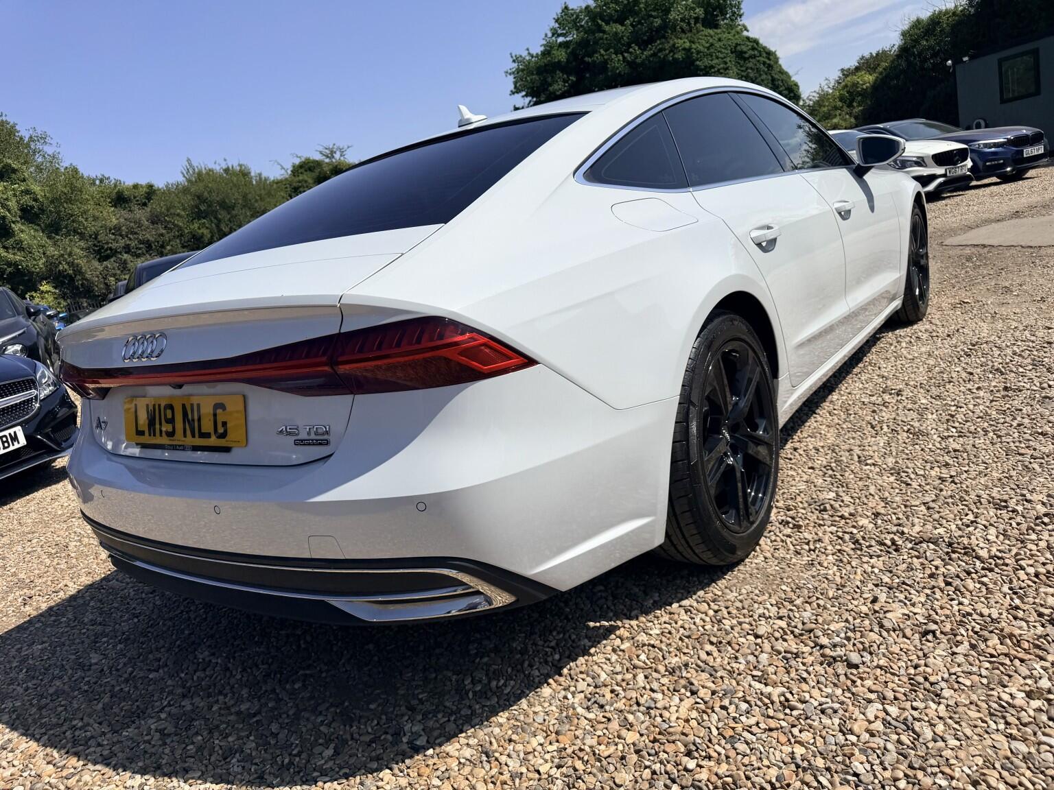 Audi A7 view 3