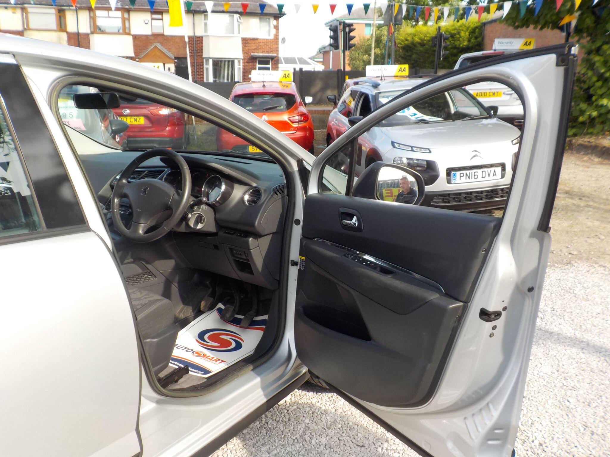 Peugeot 3008 1.6 HDi Active Euro 5 5dr