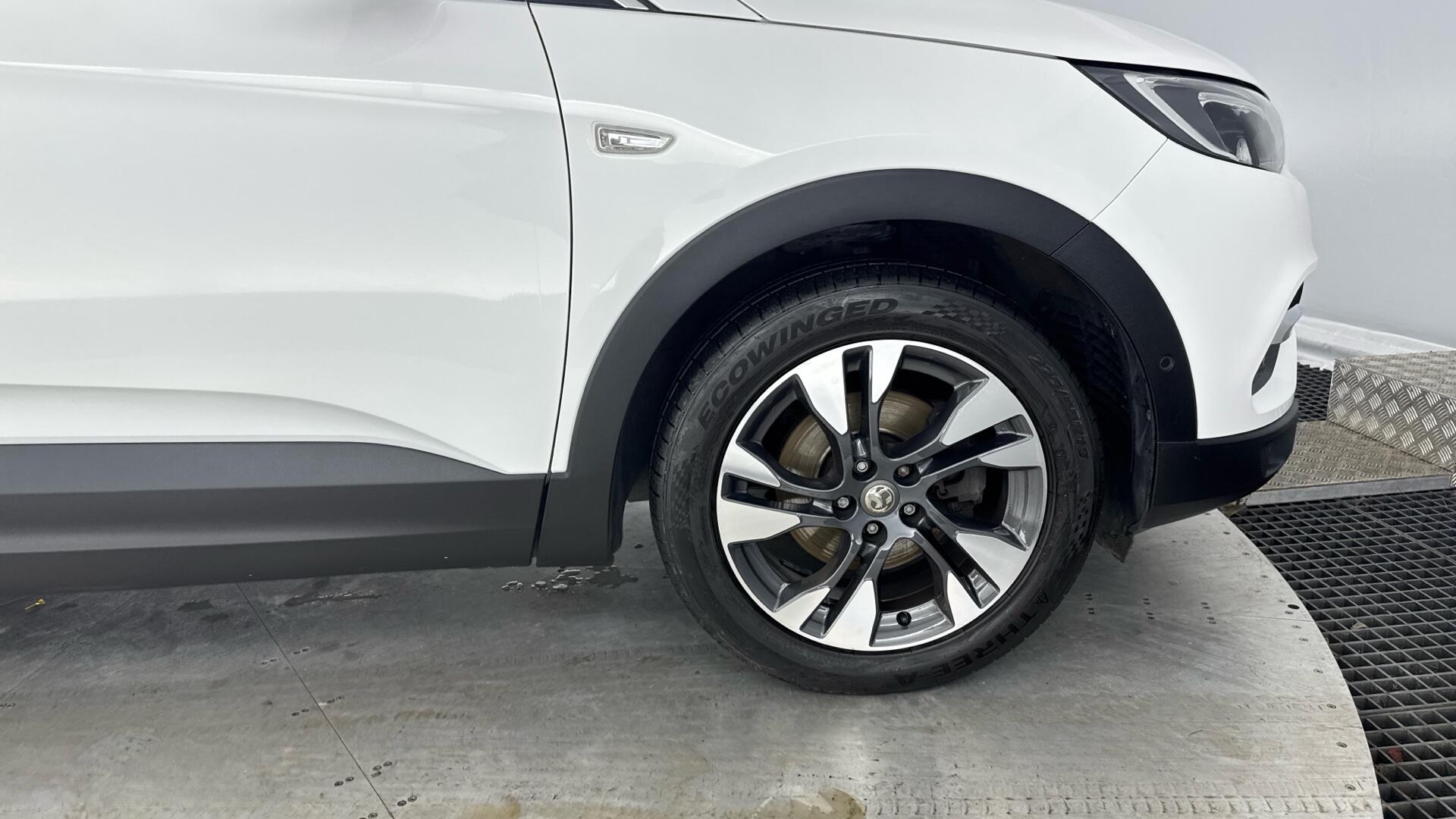 Vauxhall Grandland X view 21