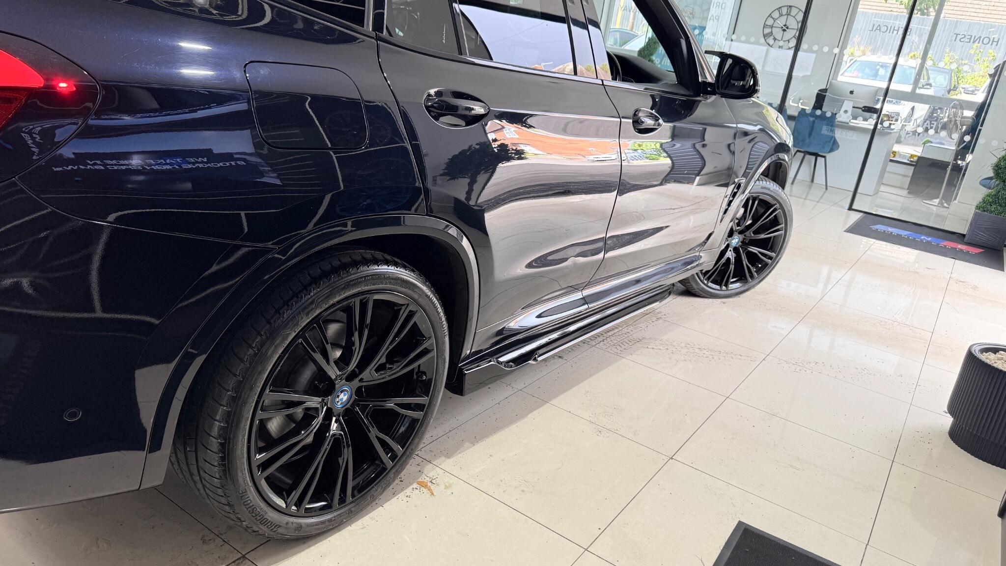 BMW X3 view 32