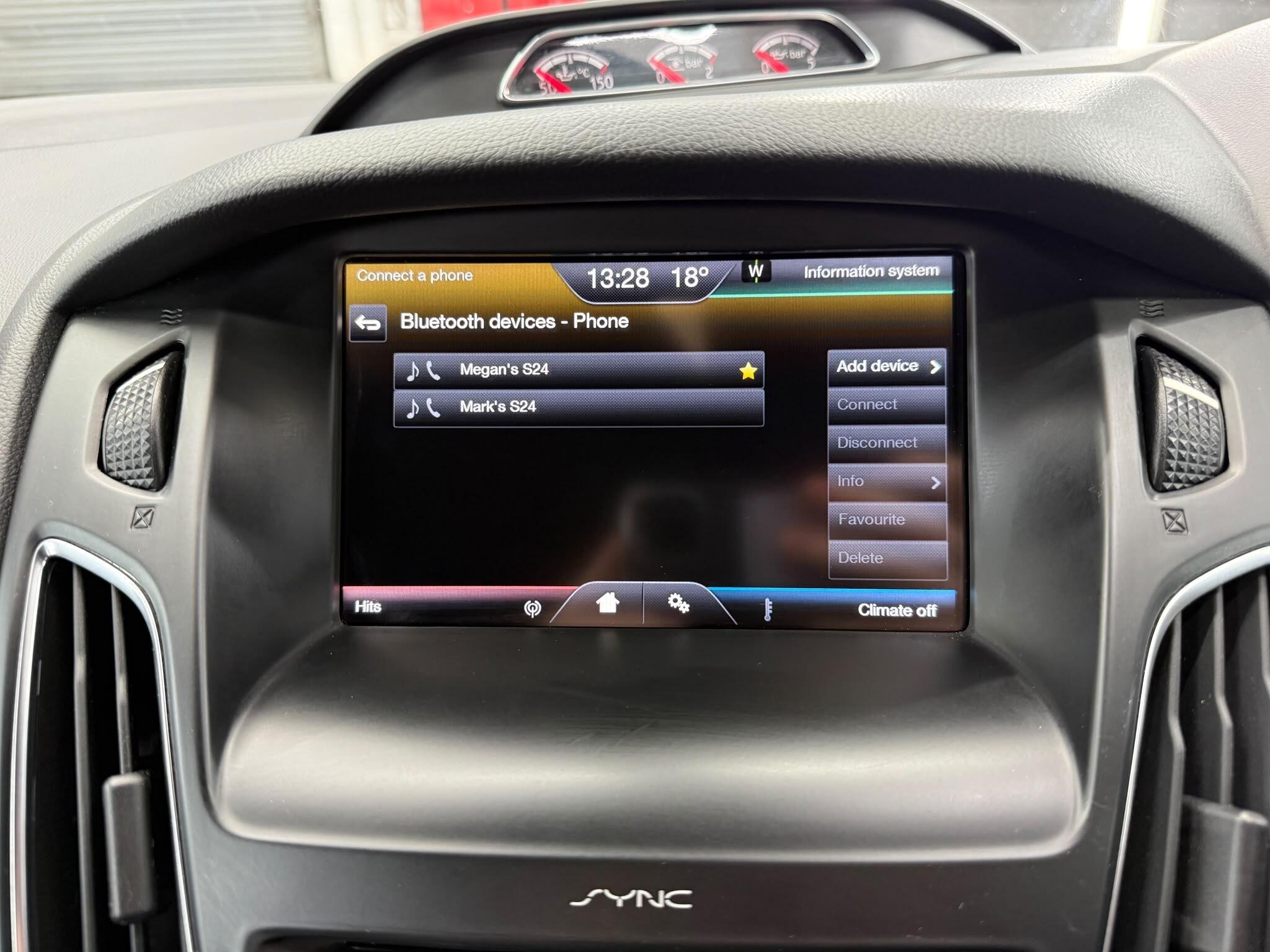 Ford Focus view 35