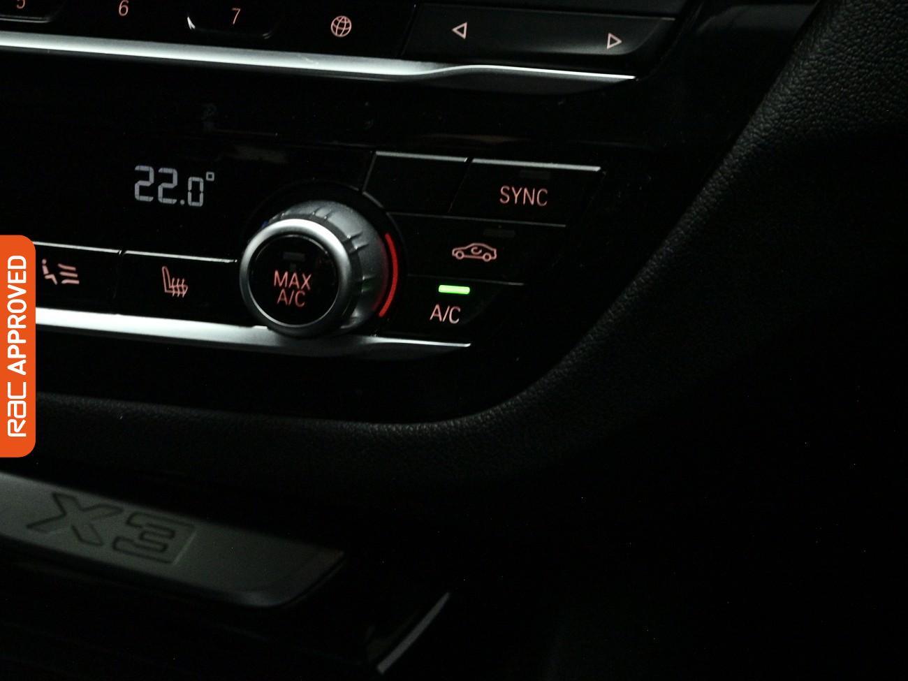 BMW X3 view 18