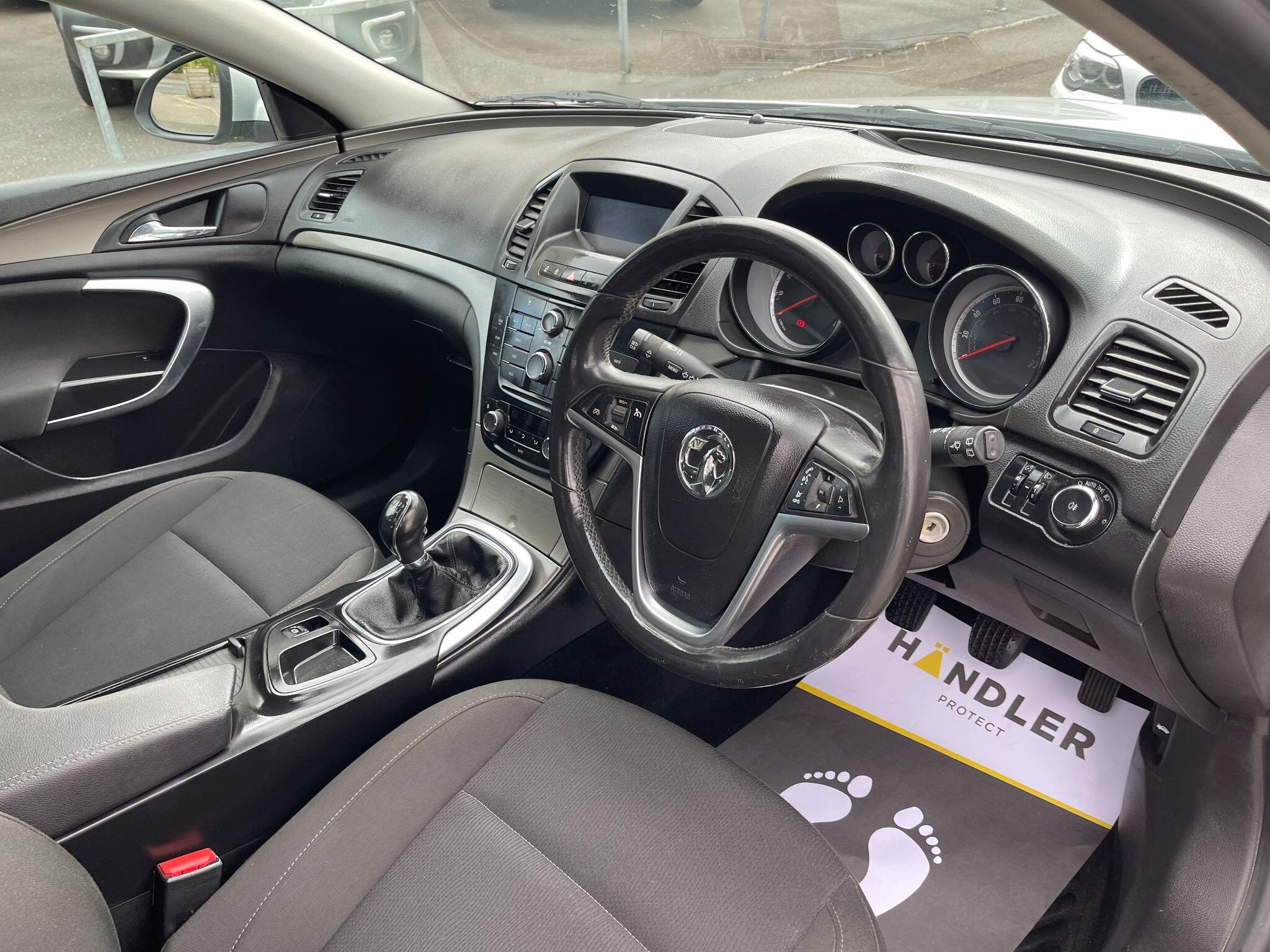 Vauxhall Insignia view 28