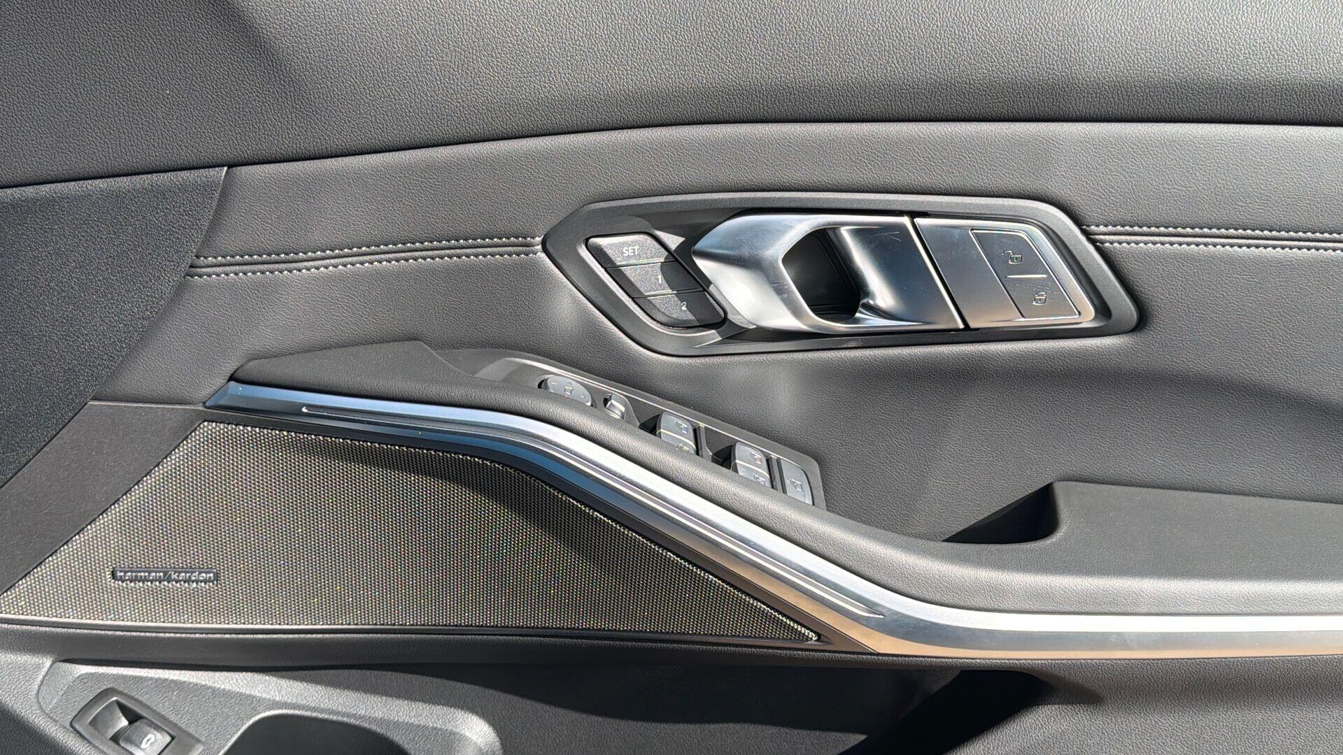 BMW M3 view 21