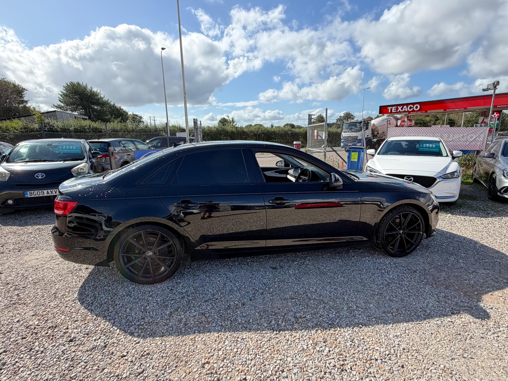 Audi A4 view 10