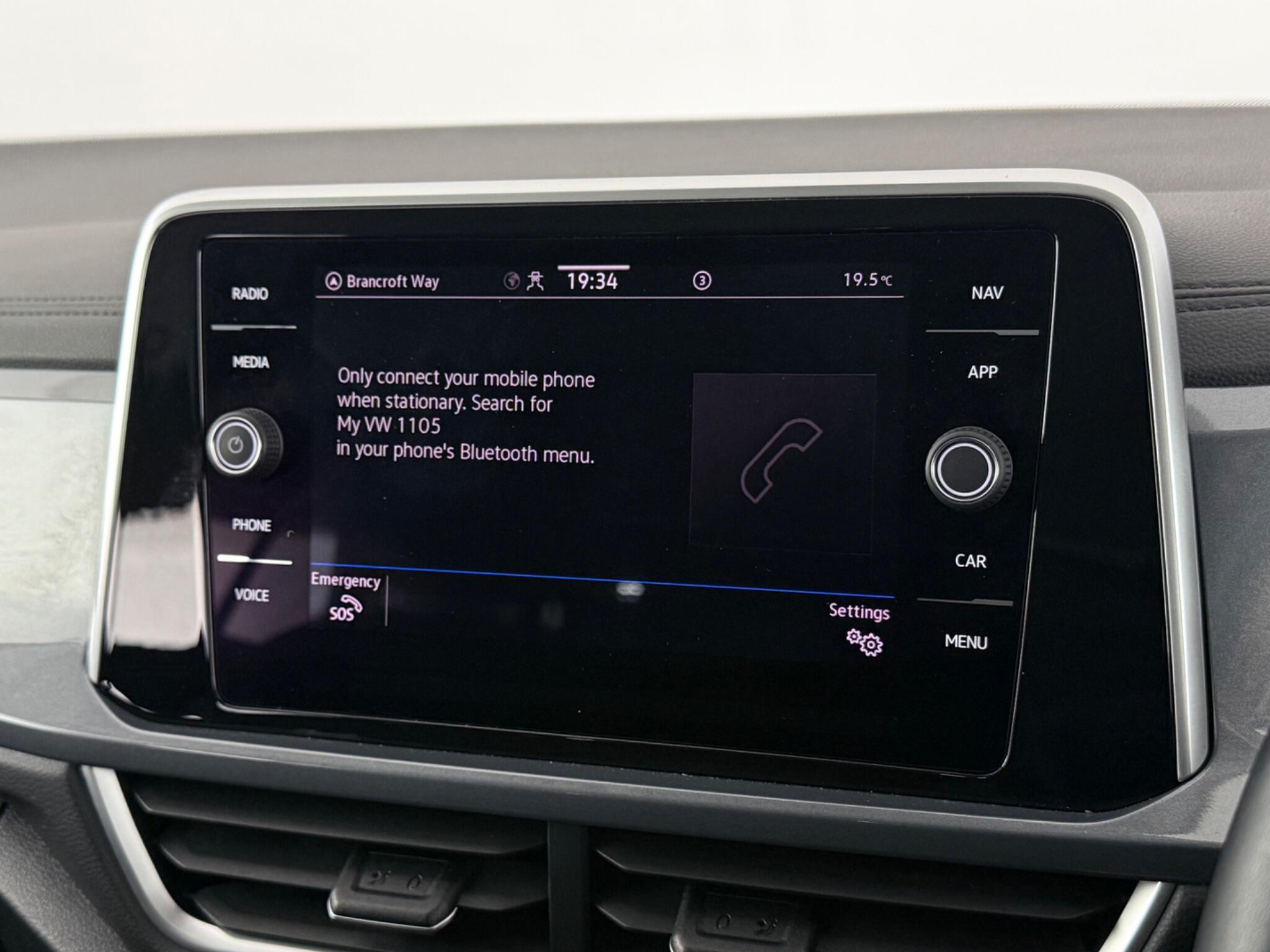 Volkswagen T-Roc view 23