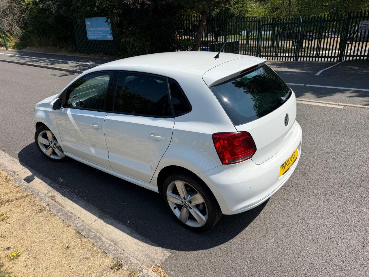 Volkswagen Polo view 7
