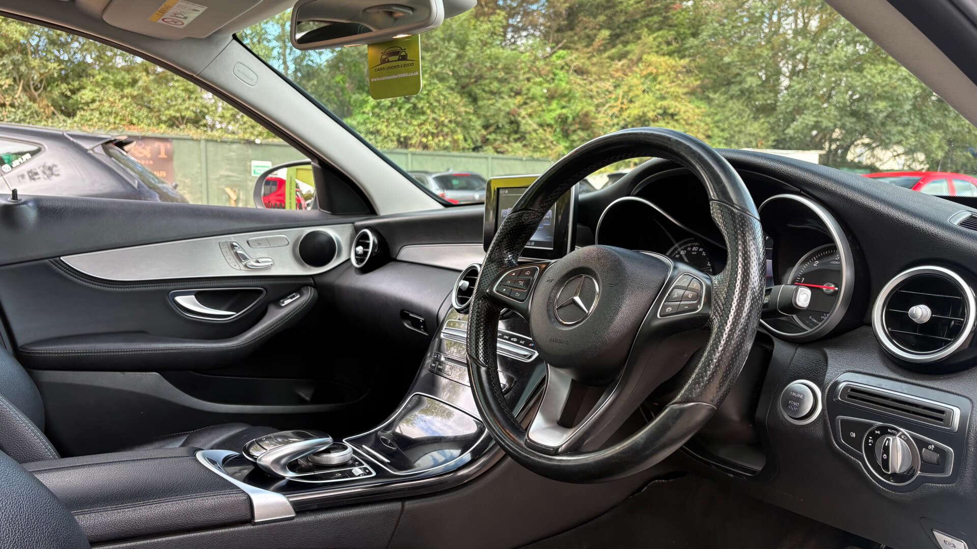 Mercedes-Benz C-Class view 6