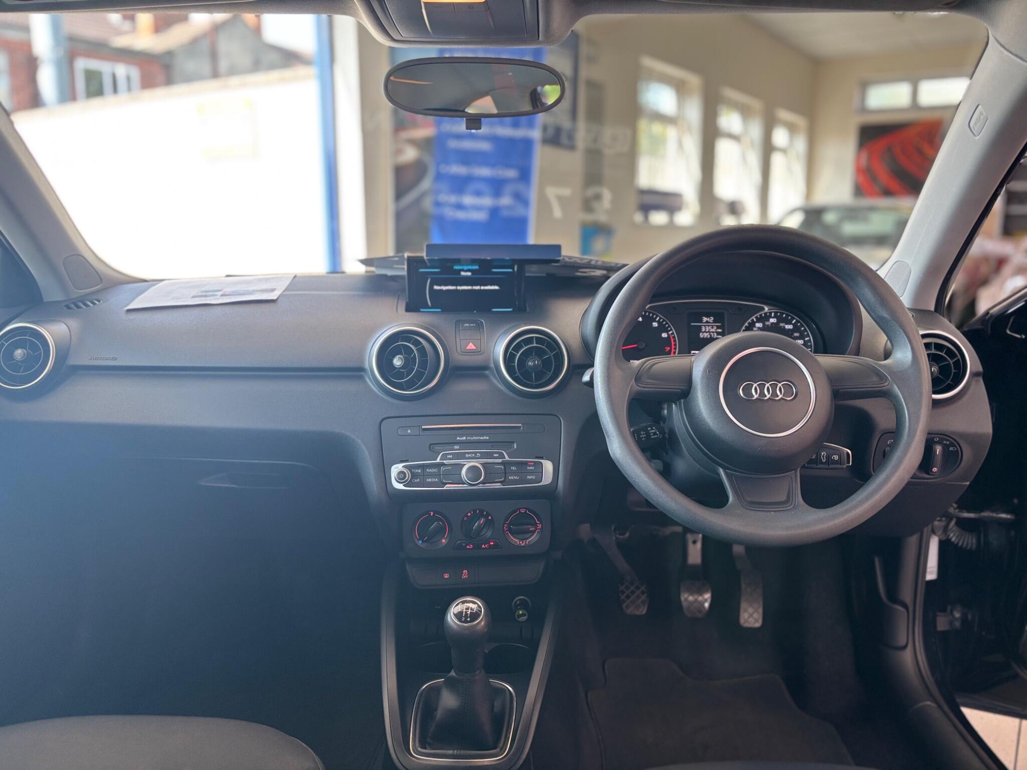 Audi A1 view 11