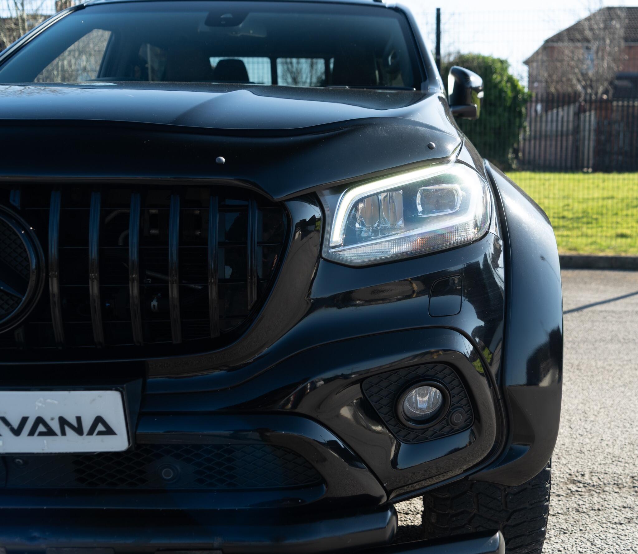 Mercedes-Benz X-Class view 11