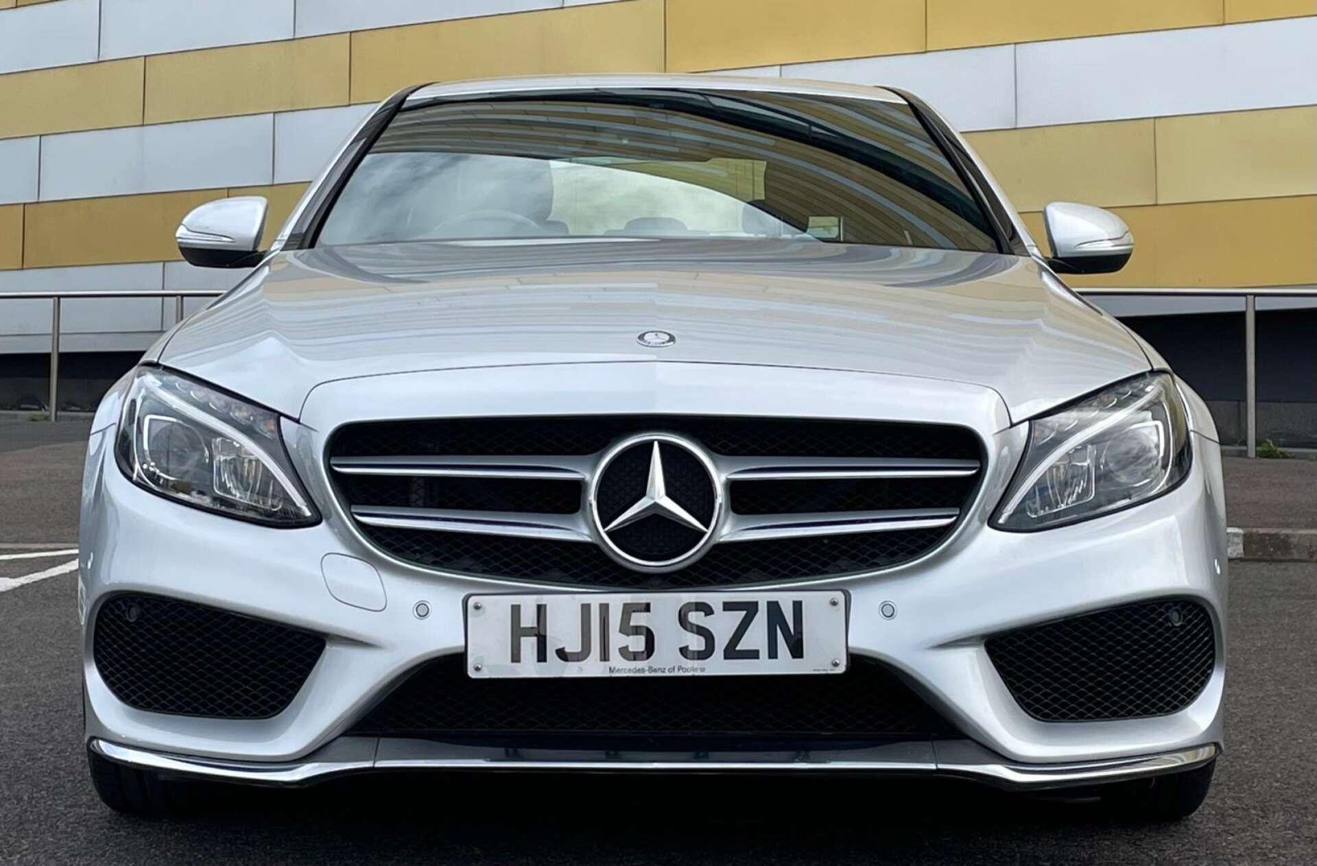 Mercedes-Benz C-Class view 6