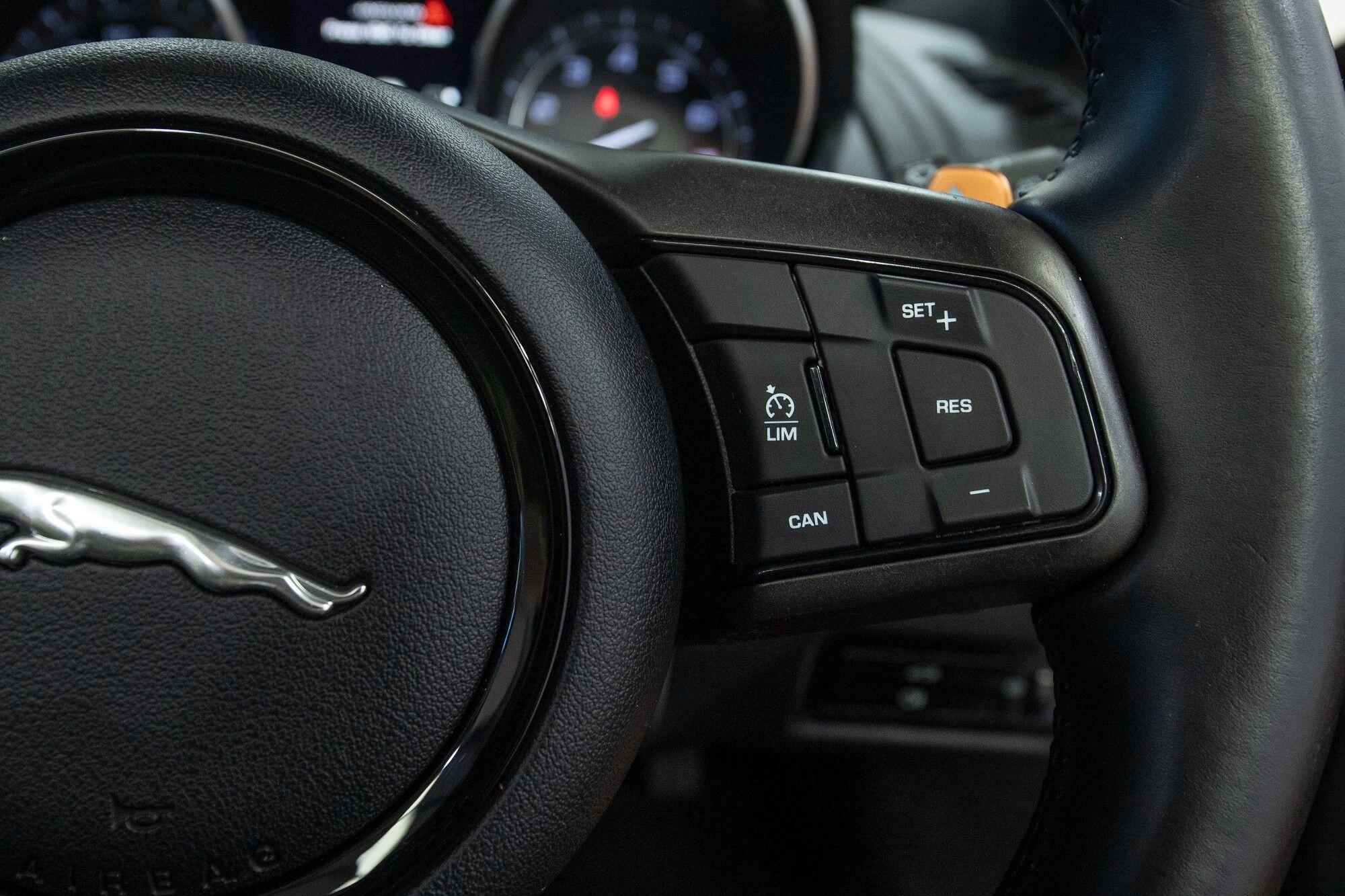 Jaguar F-Type view 16