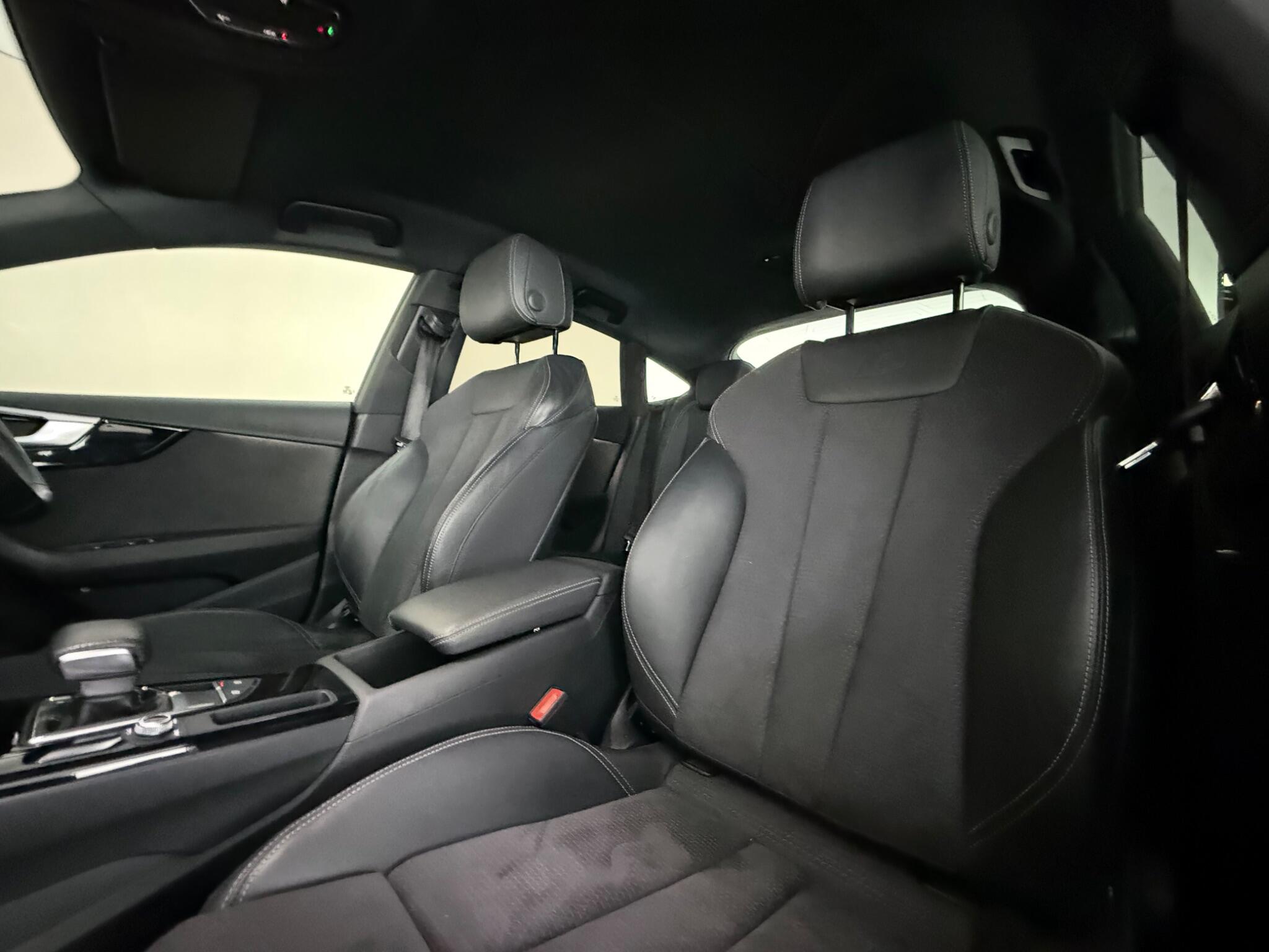 Audi A5 view 32