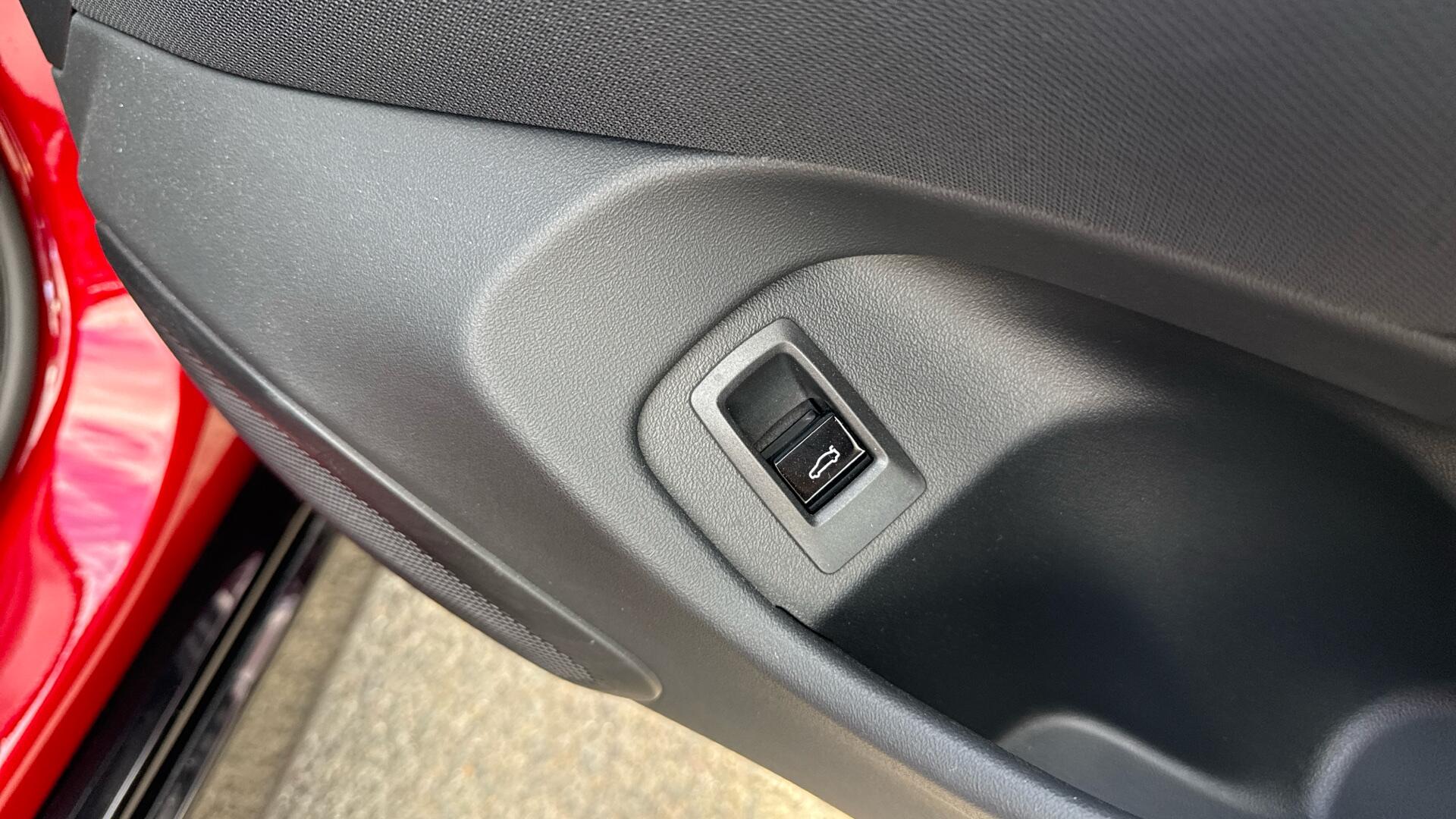 BMW i5 view 41