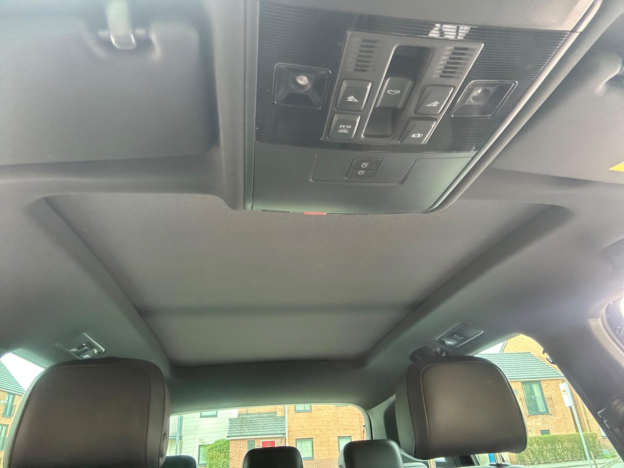 Volkswagen Tiguan view 60