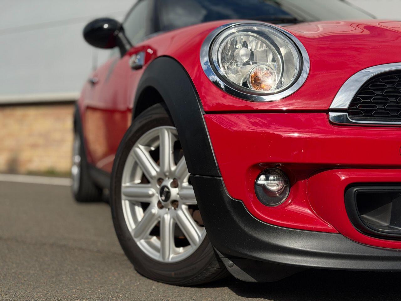 Mini Cooper view 64