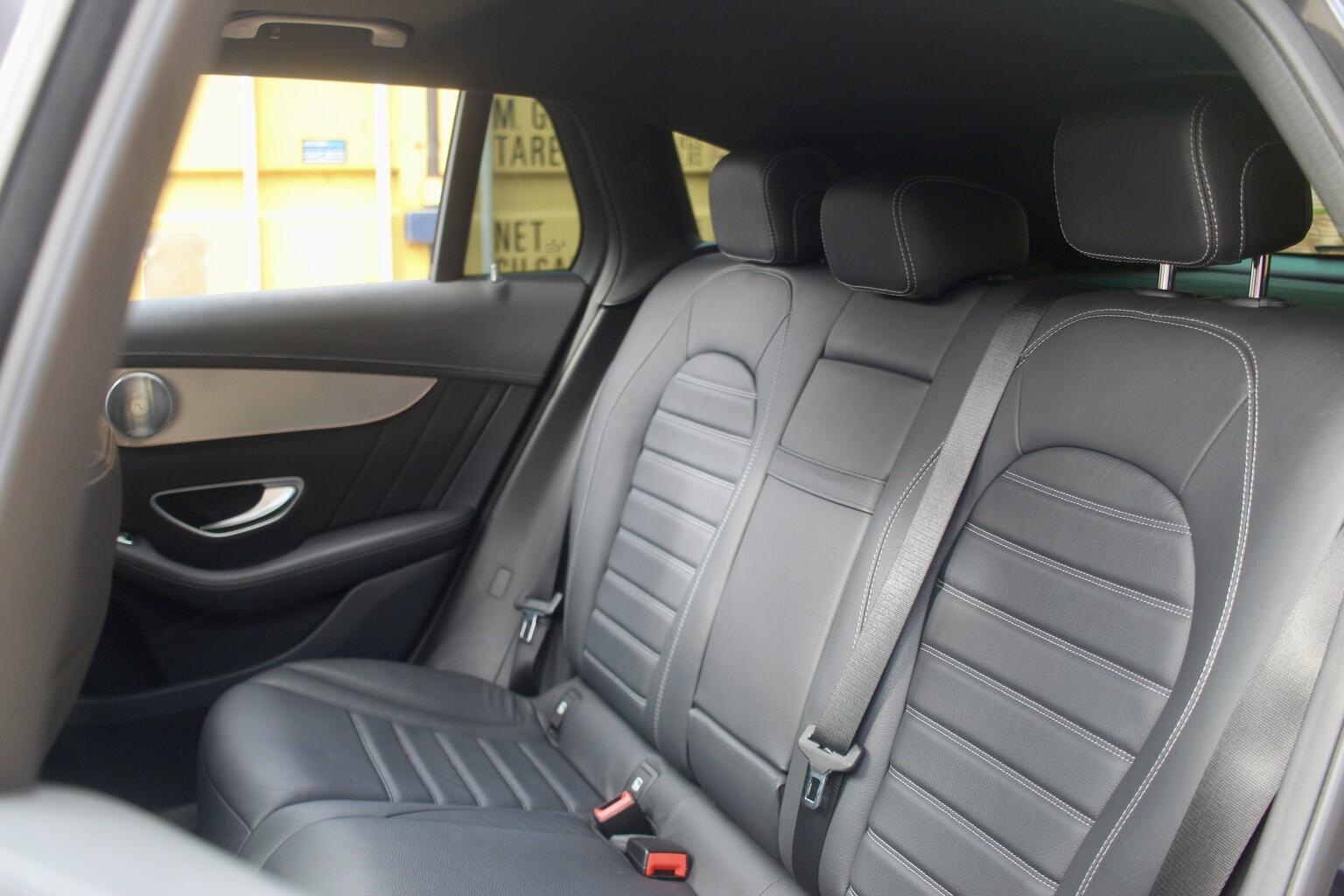 Mercedes-Benz Eqc view 14