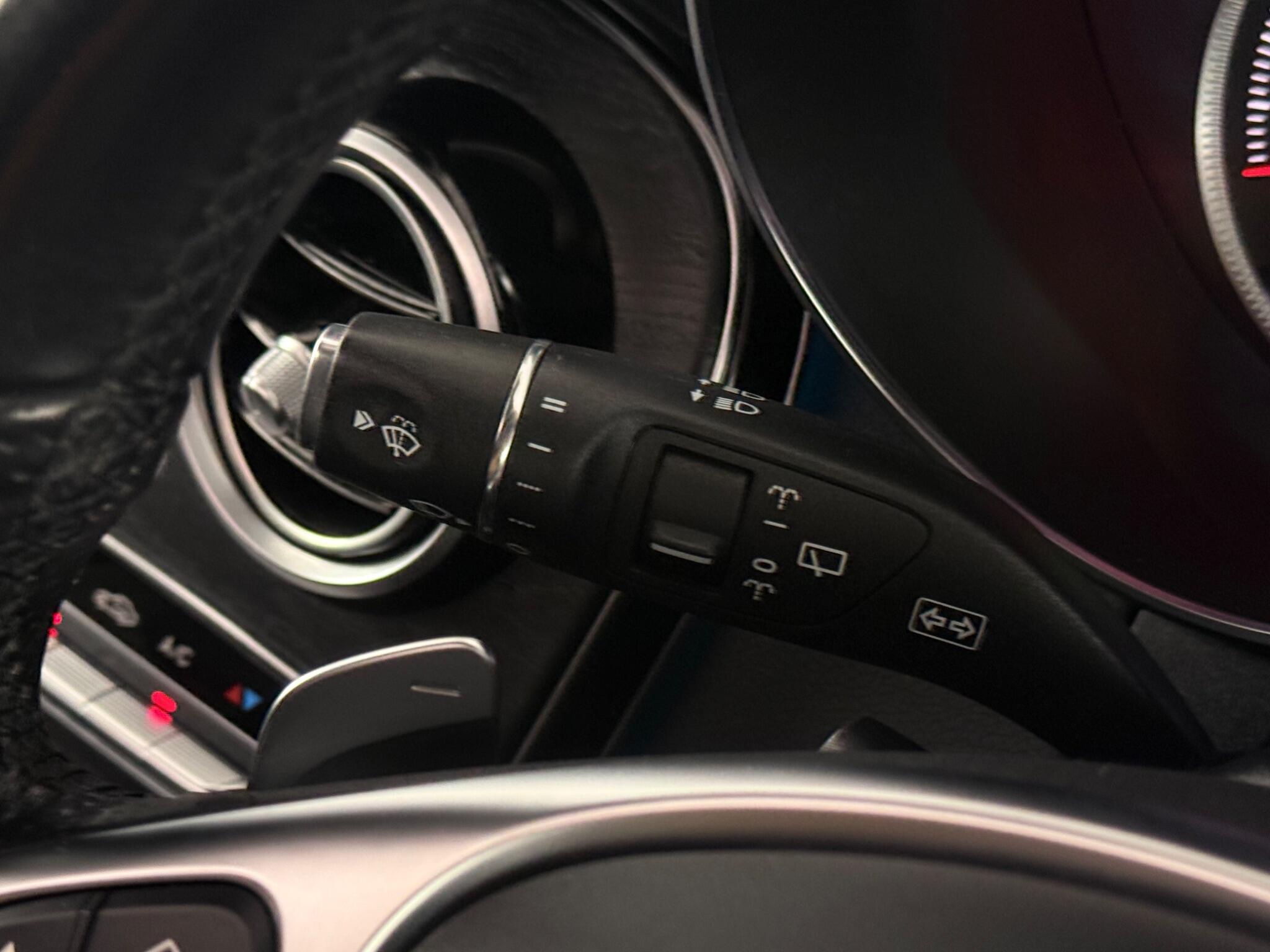 Mercedes-Benz GLC view 16