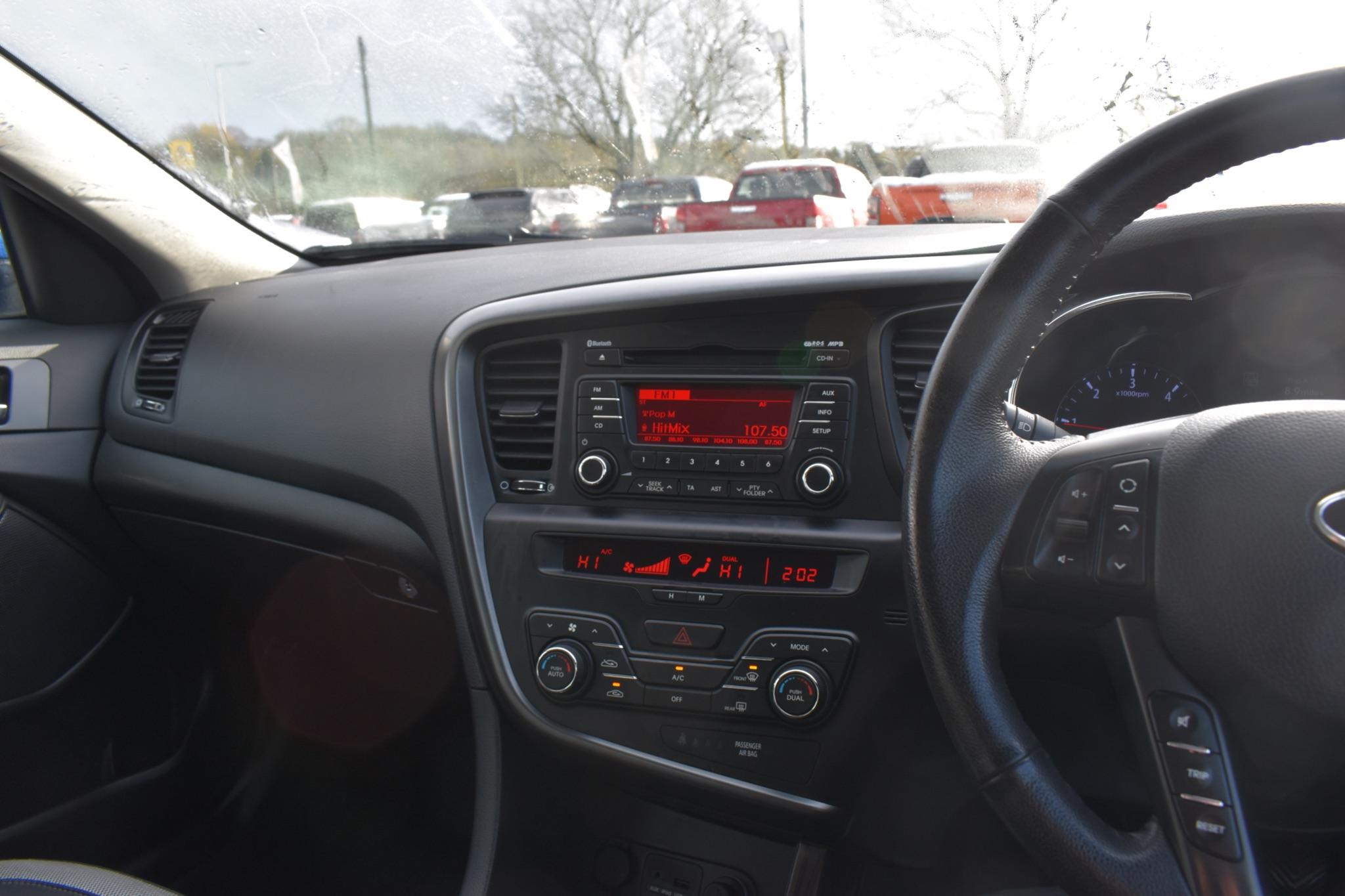 Optima - 1.6 CRDi 2 Euro 6 (s/s) 4dr - Image 6