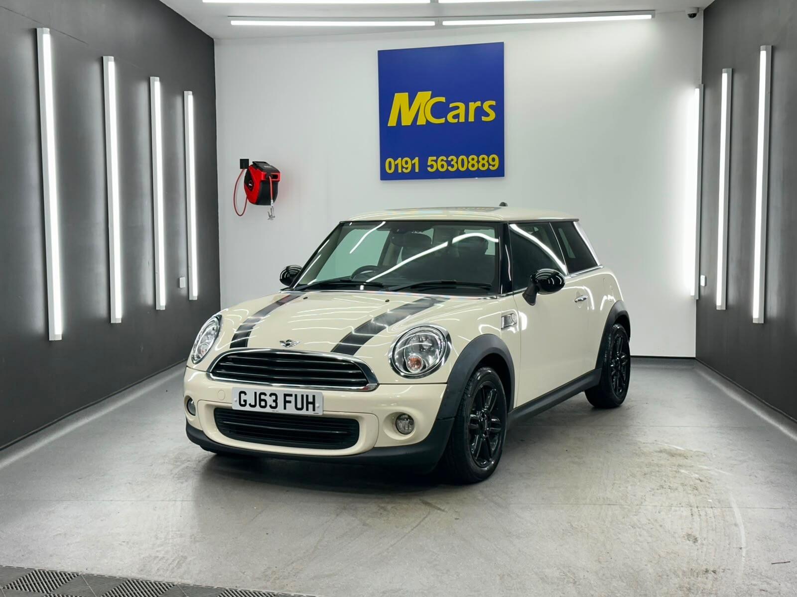 Mini Hatch view 3