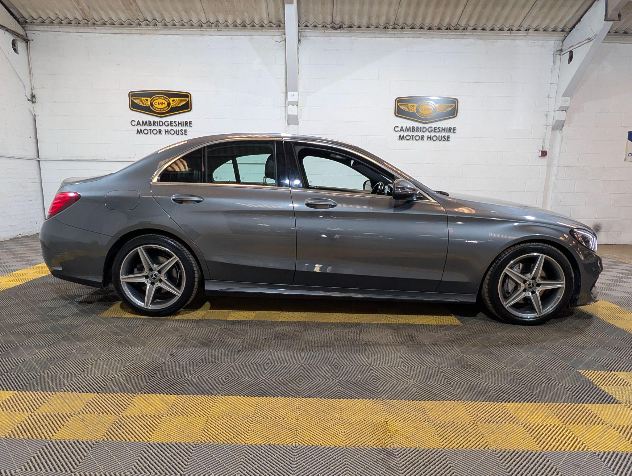 Mercedes-Benz C Class view 33
