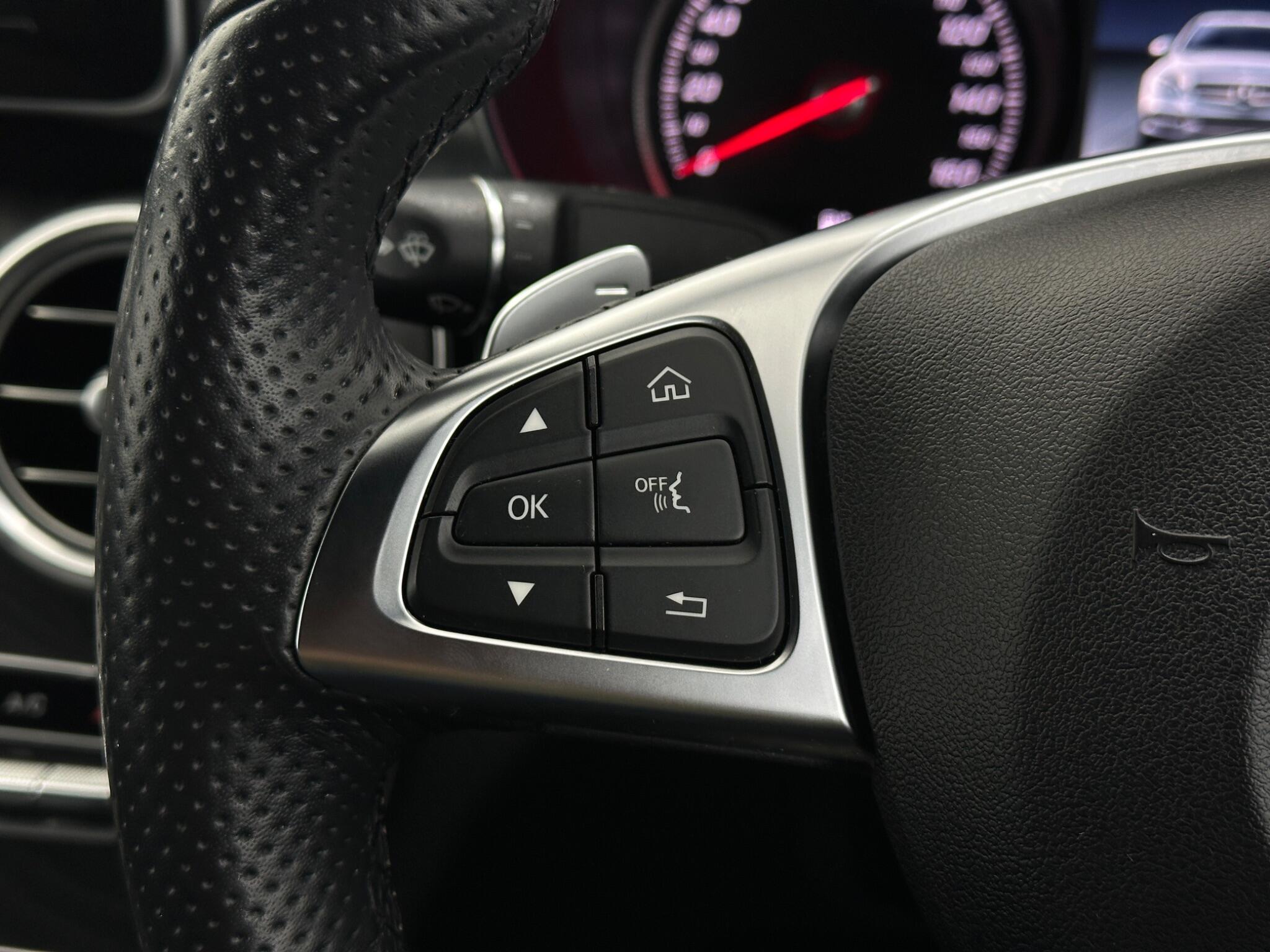 Mercedes-Benz C-Class view 15