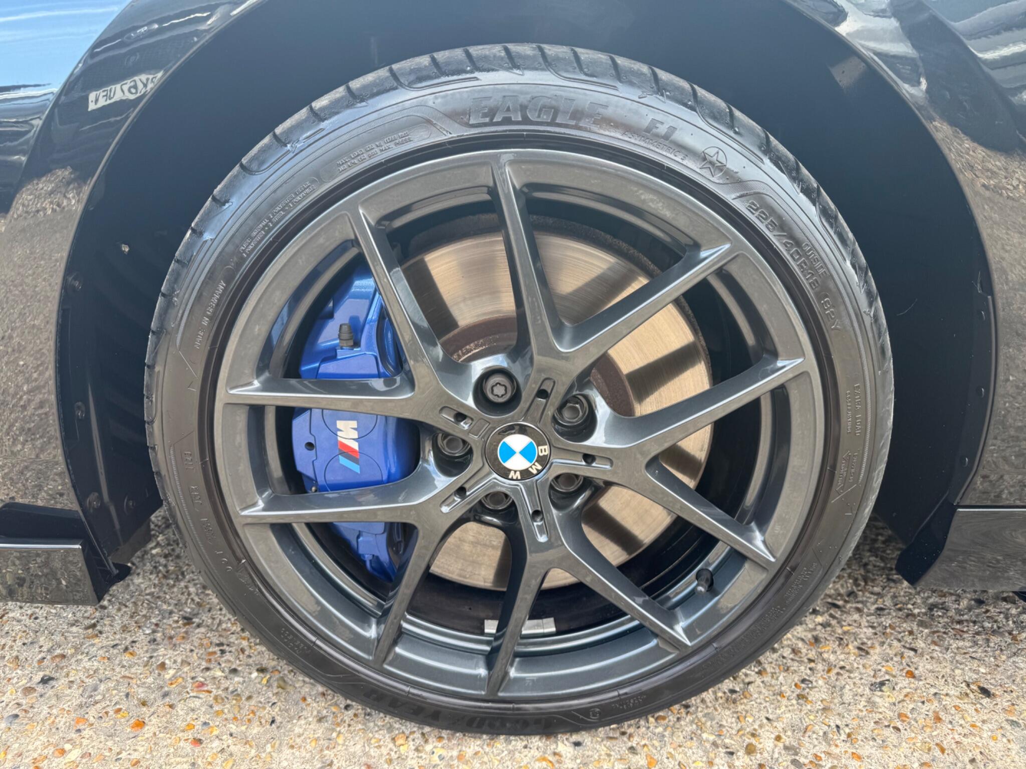 BMW 2 Series view 36