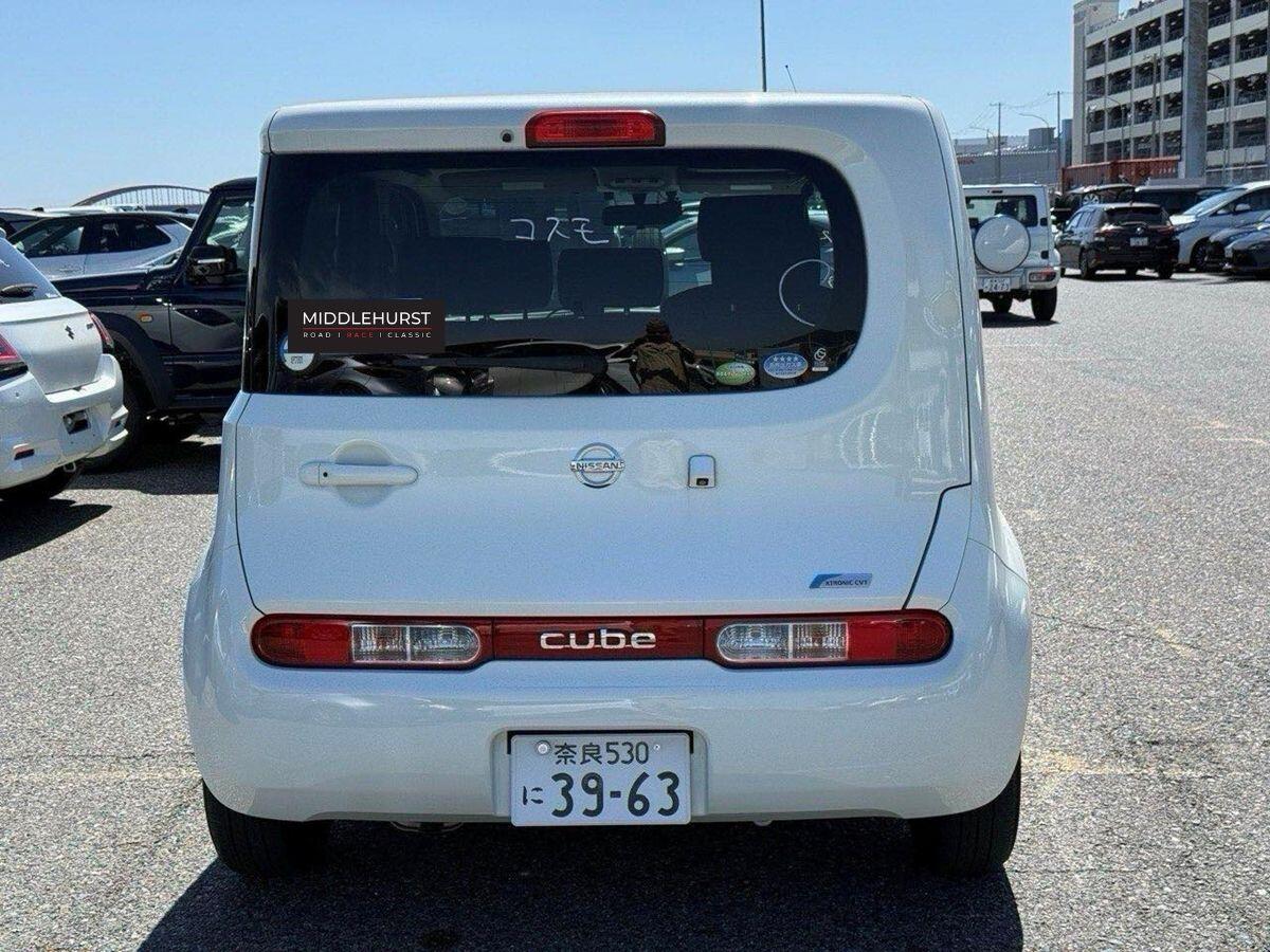 Nissan Cube view 8
