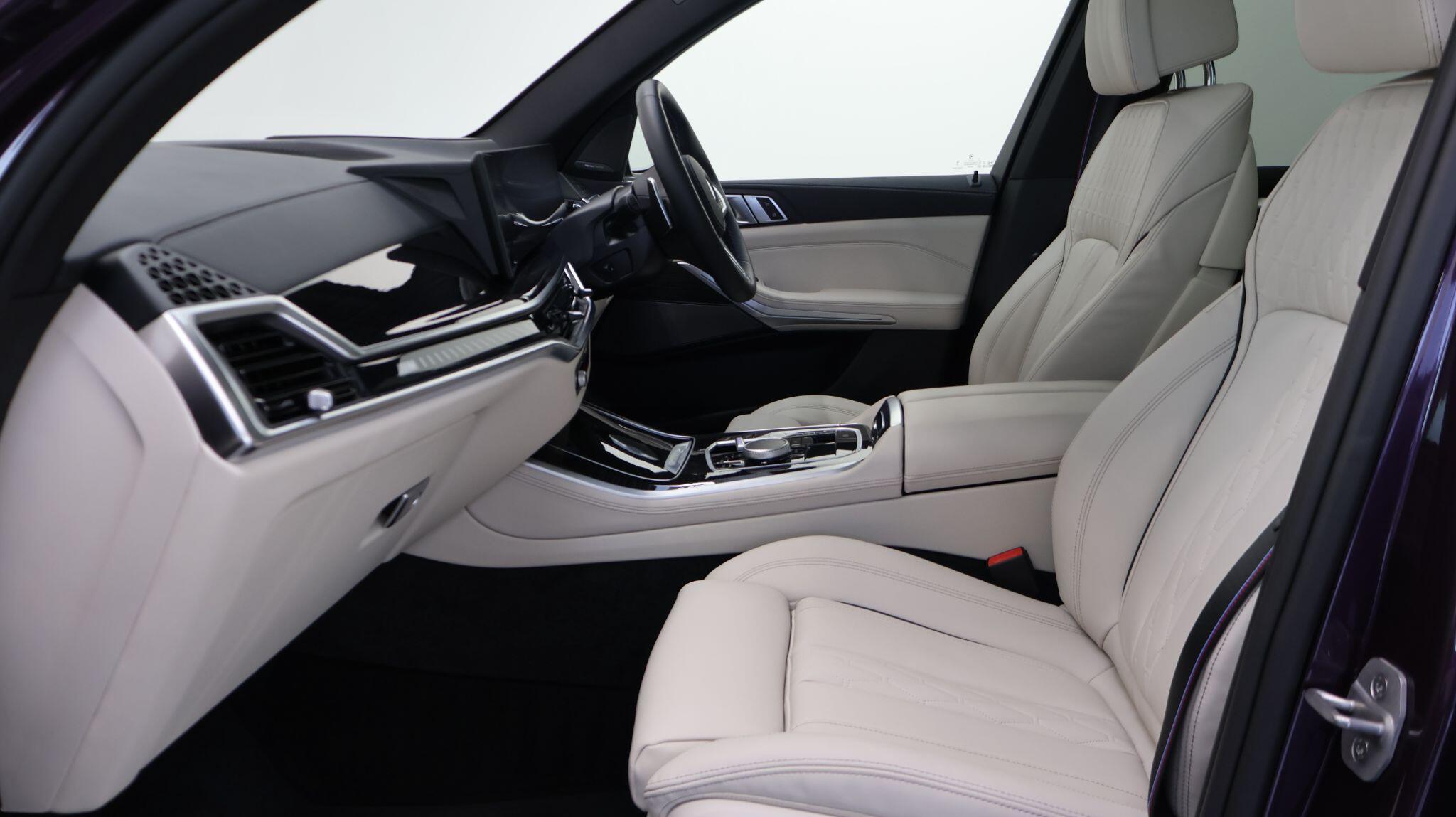 BMW X5 view 26