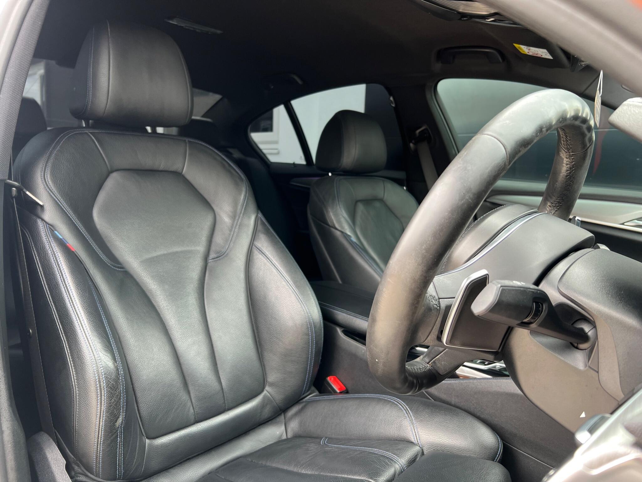 BMW 5 Series view 36