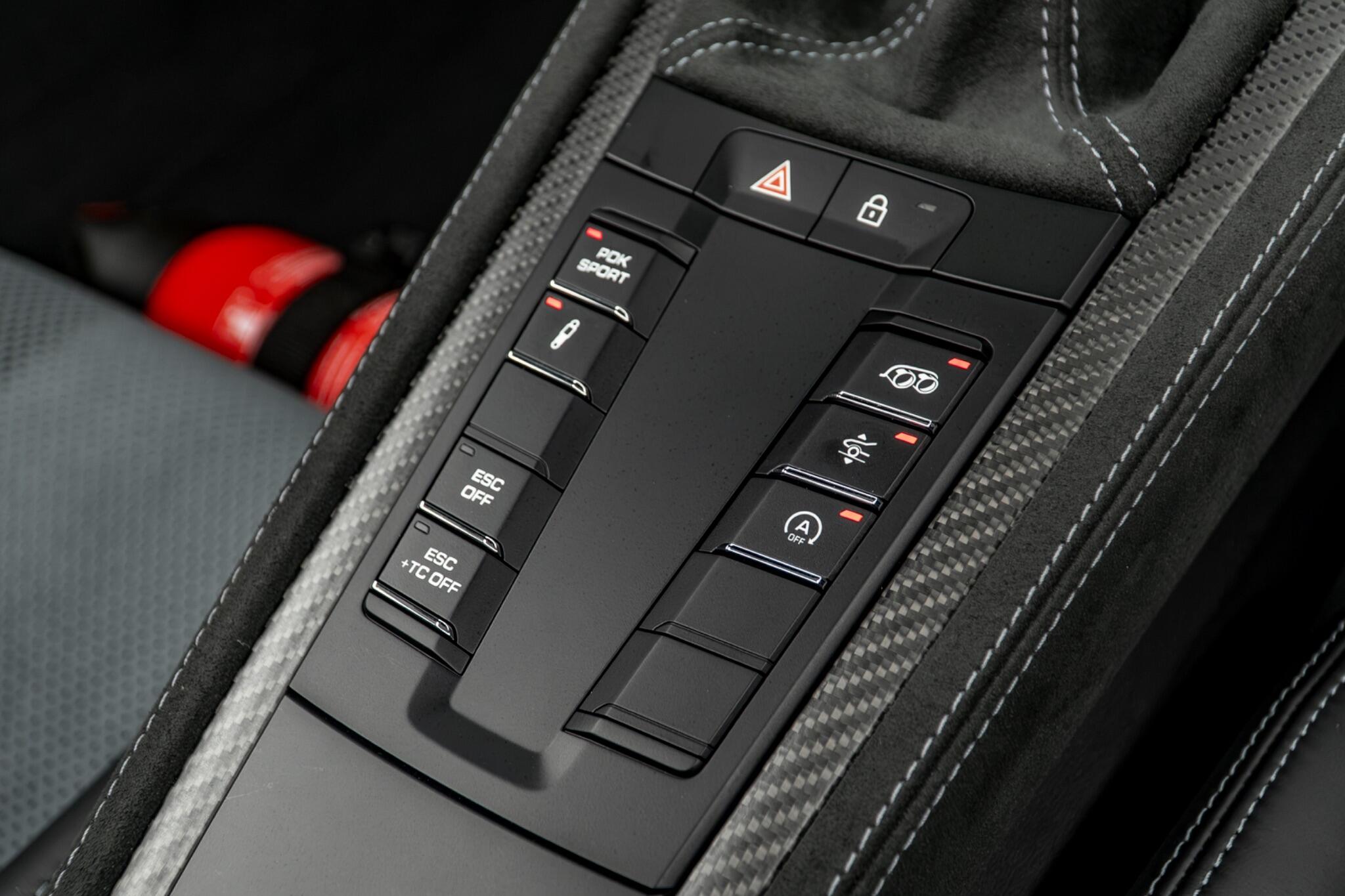 Porsche 718 Spyder view 44