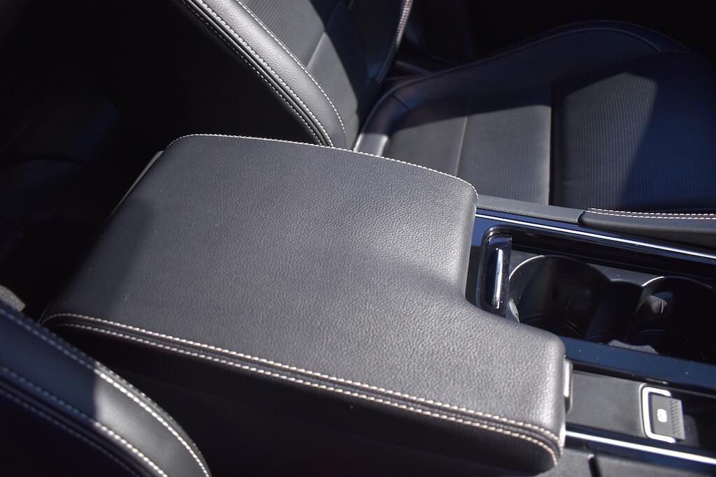 Jaguar F-Pace view 67