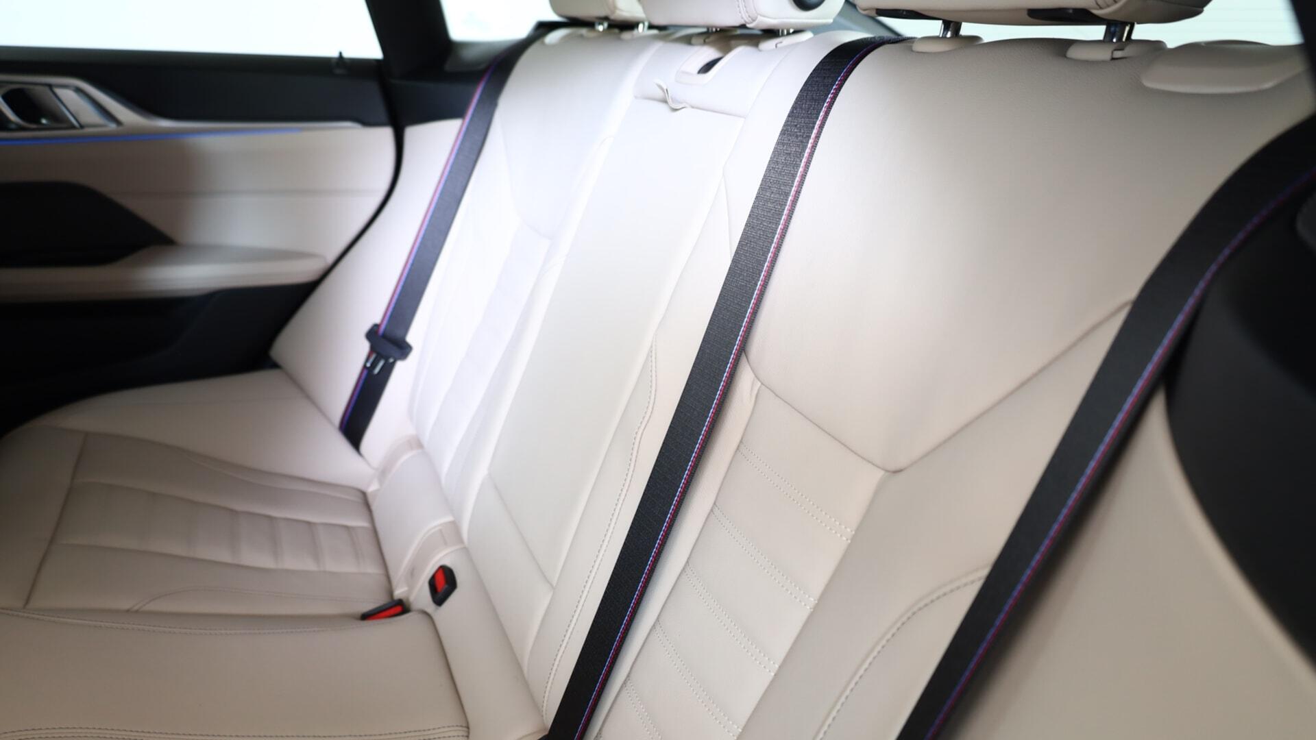 BMW i4 view 12