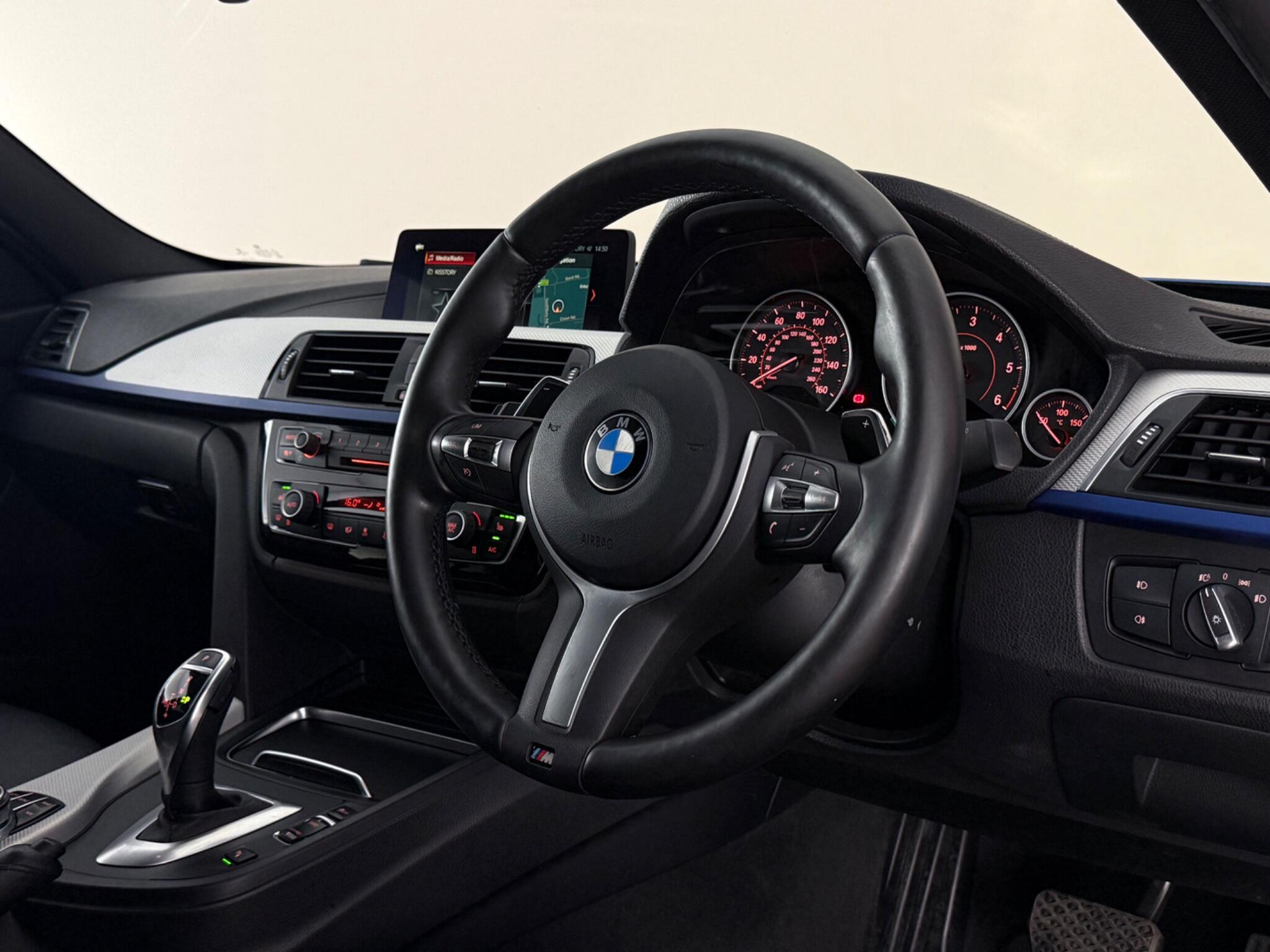 BMW 3 Series view 3