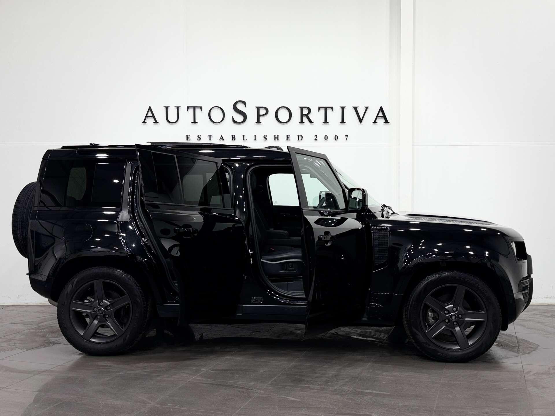 Land Rover Defender view 13