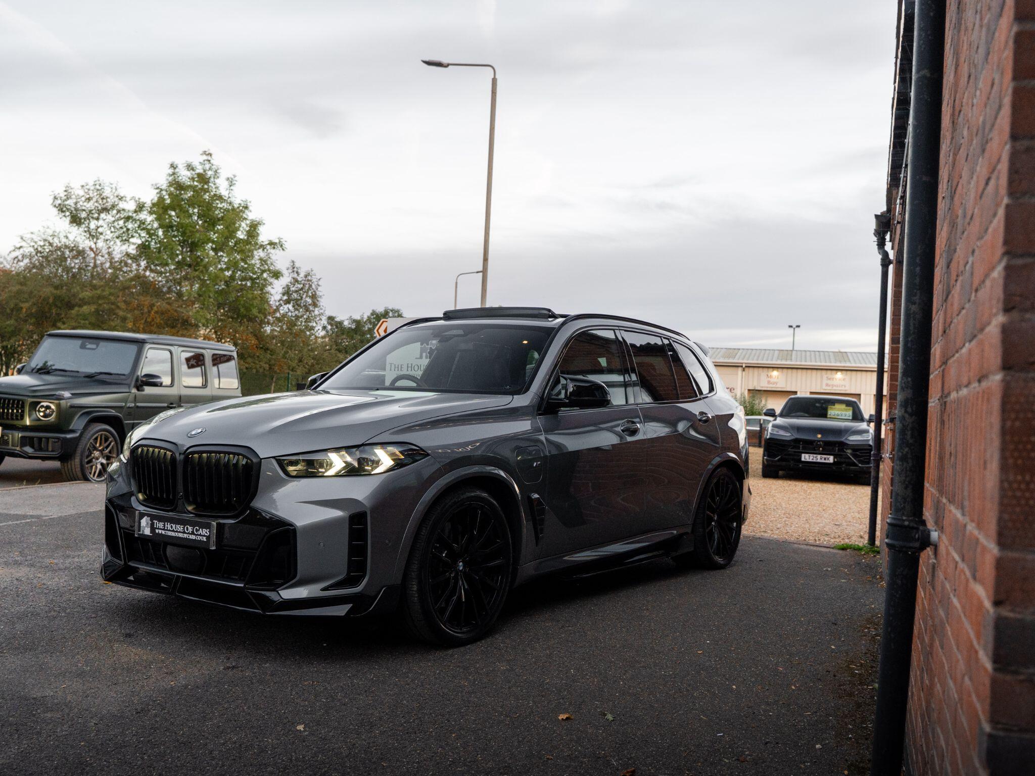 BMW X5 view 12